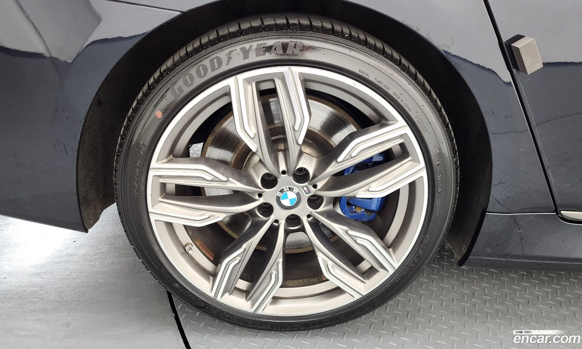 BMW 7 Series 2018 — 16