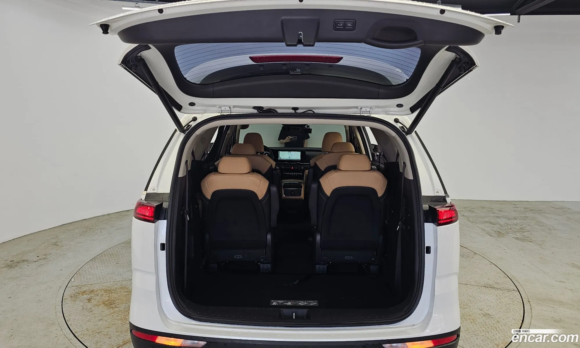 Kia Carnival 2022 KNANC81BBPS228506 — 16