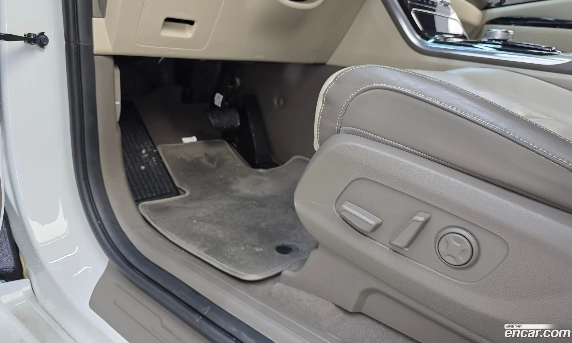 Kia Carnival 2022 KNANE813BPS191033 — 24
