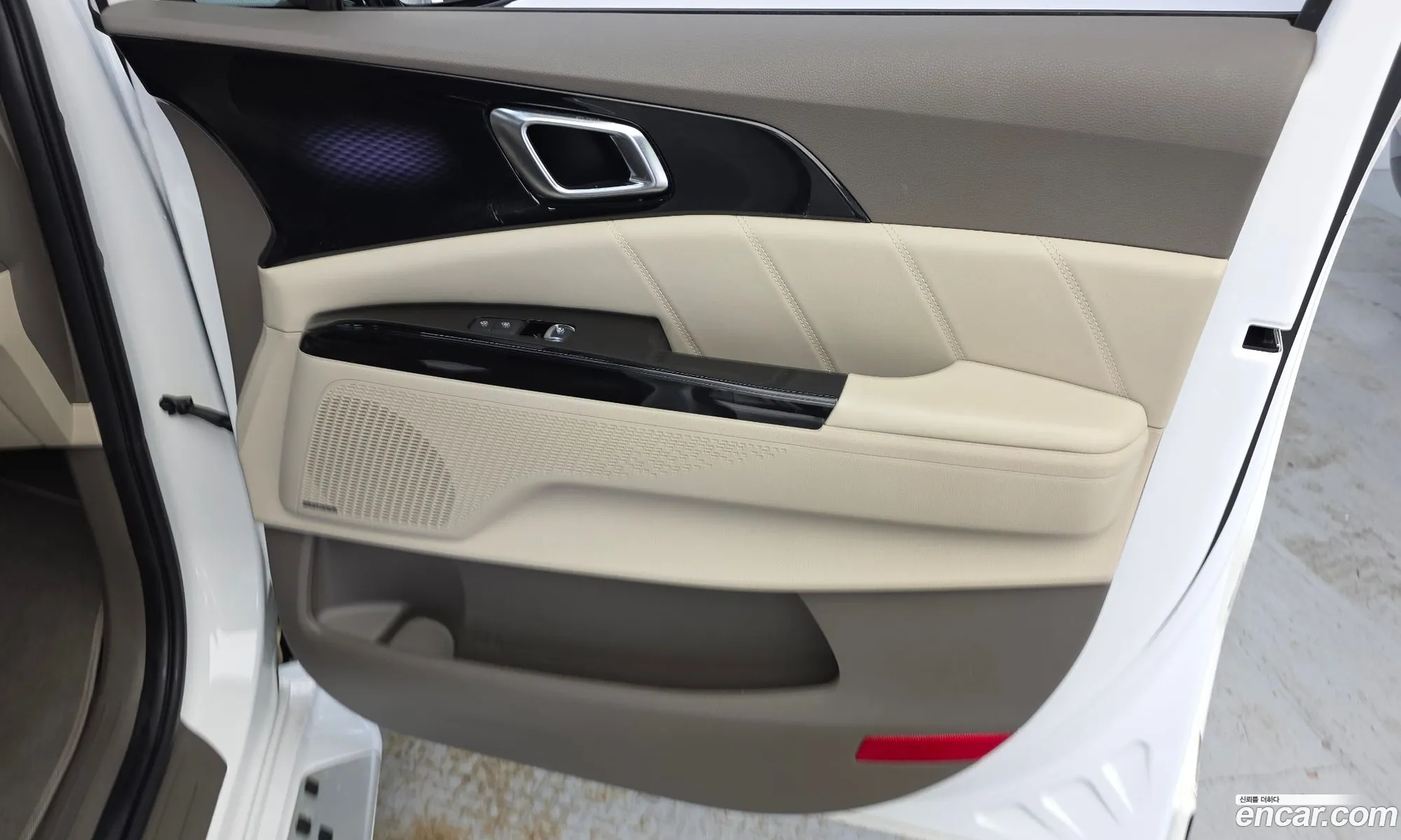 Kia Carnival 2022 KNANE813BPS191033 — 23