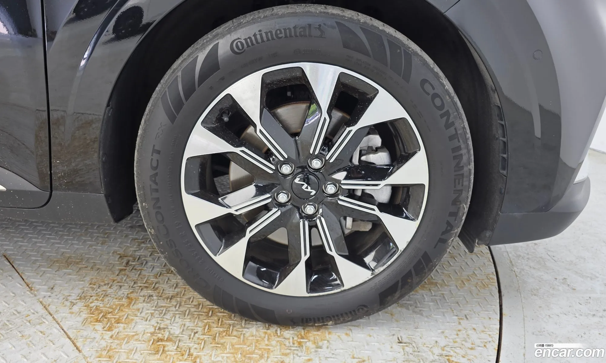 Kia Carnival 2023 KNANE813BPS317458 — 22