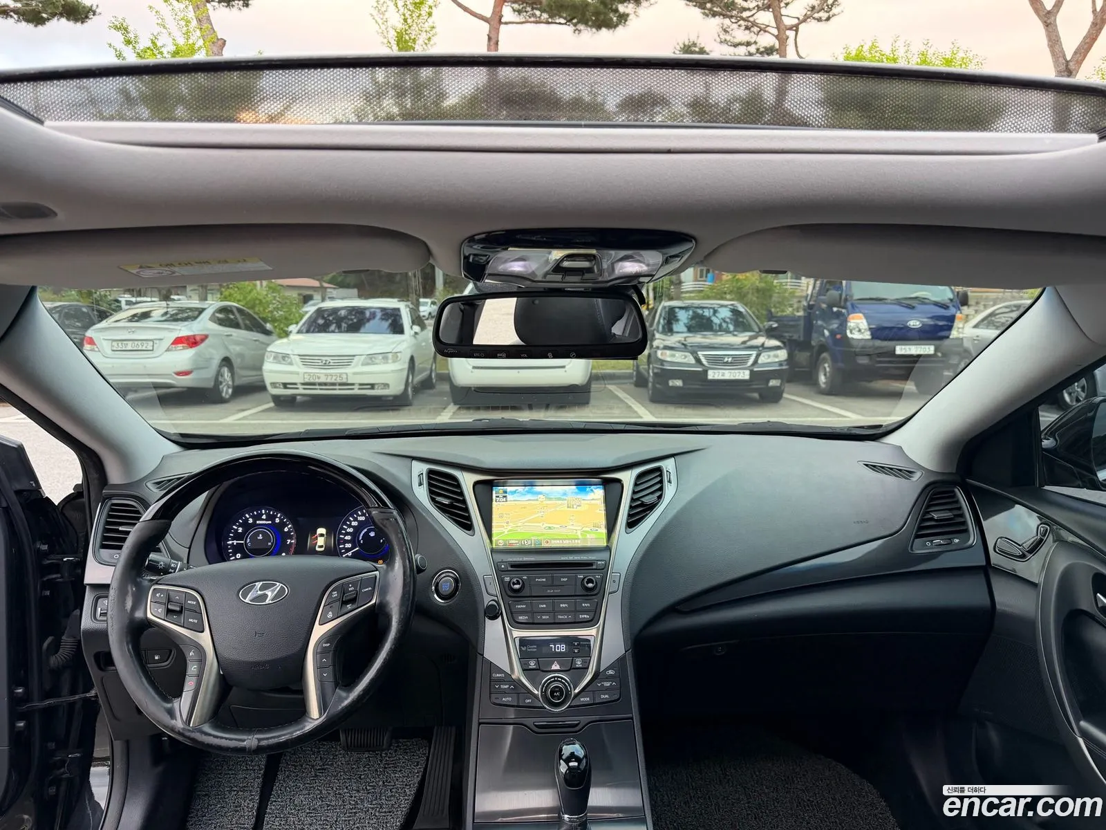 Hyundai Grandeur HG 2013 — 11
