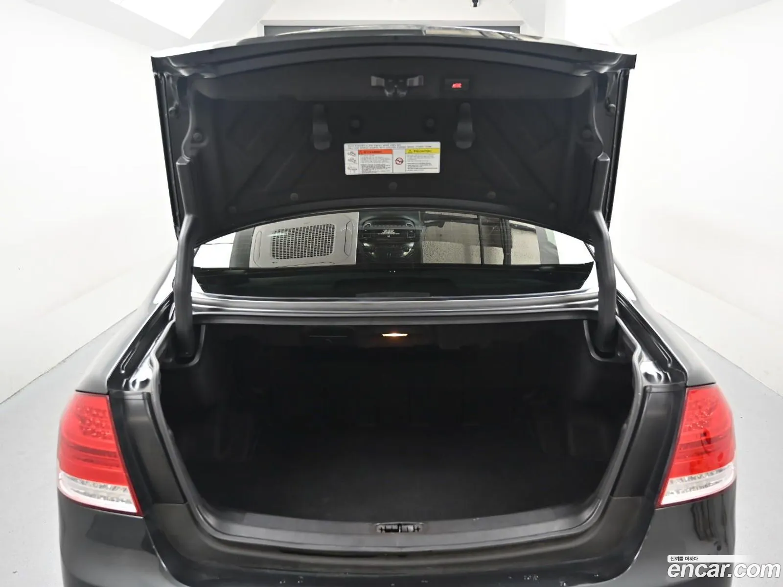 KG Mobility (SsangYong) Chairman W 2012 — 9