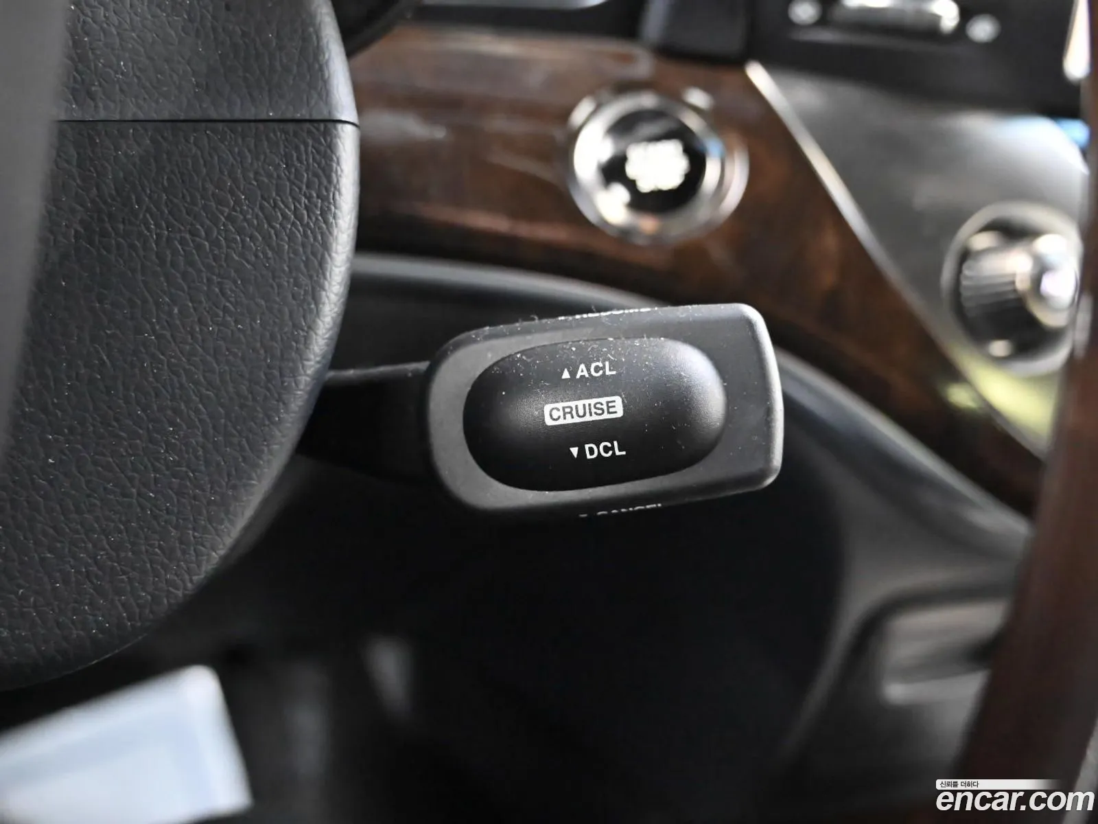 KG Mobility (SsangYong) Chairman W 2012 — 13