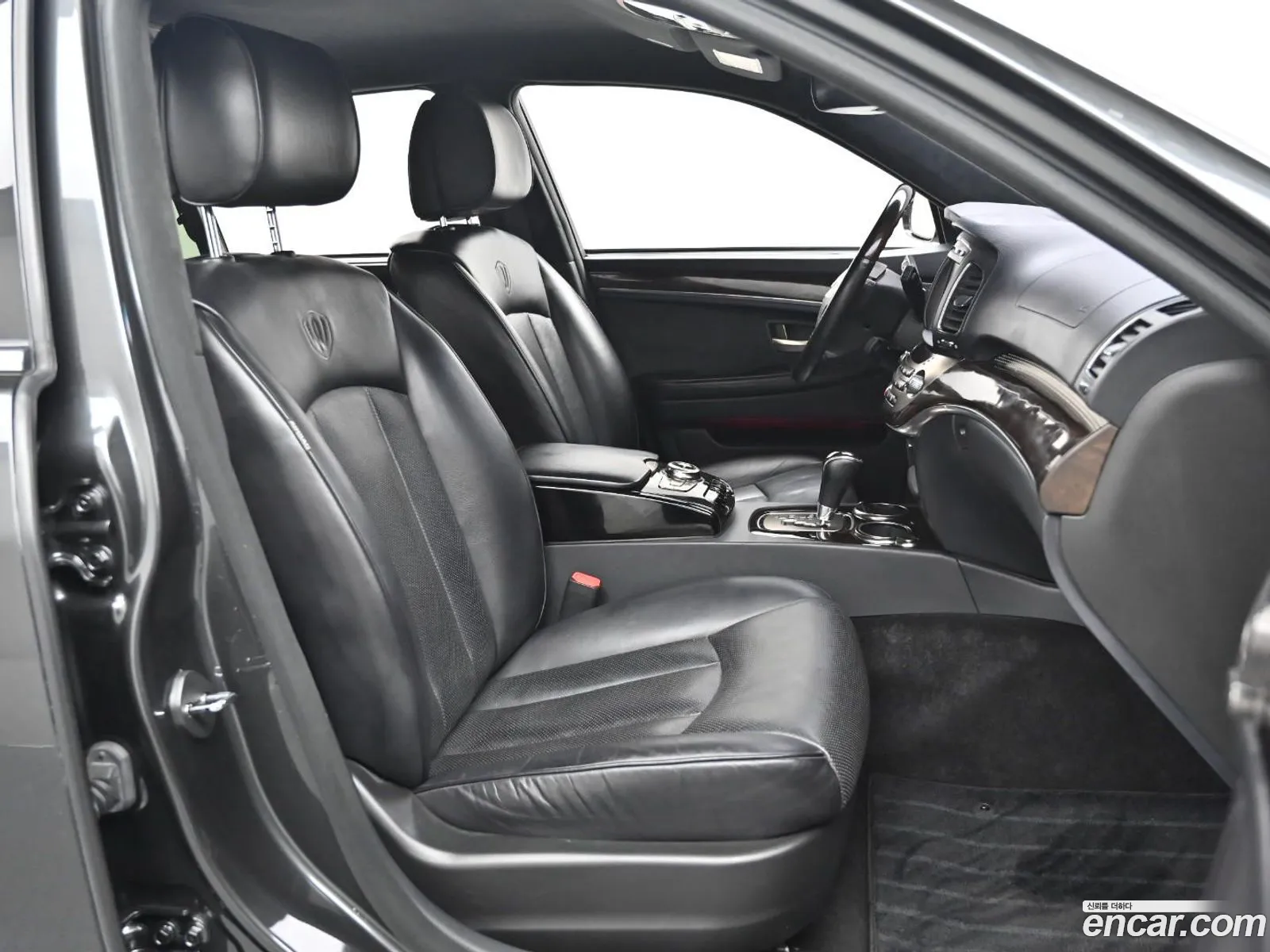 KG Mobility (SsangYong) Chairman W