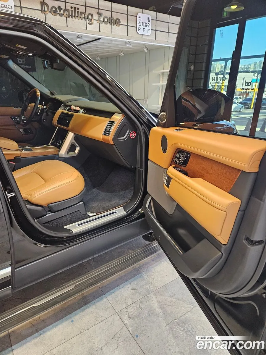Land Rover Range Rover 2020 — 17