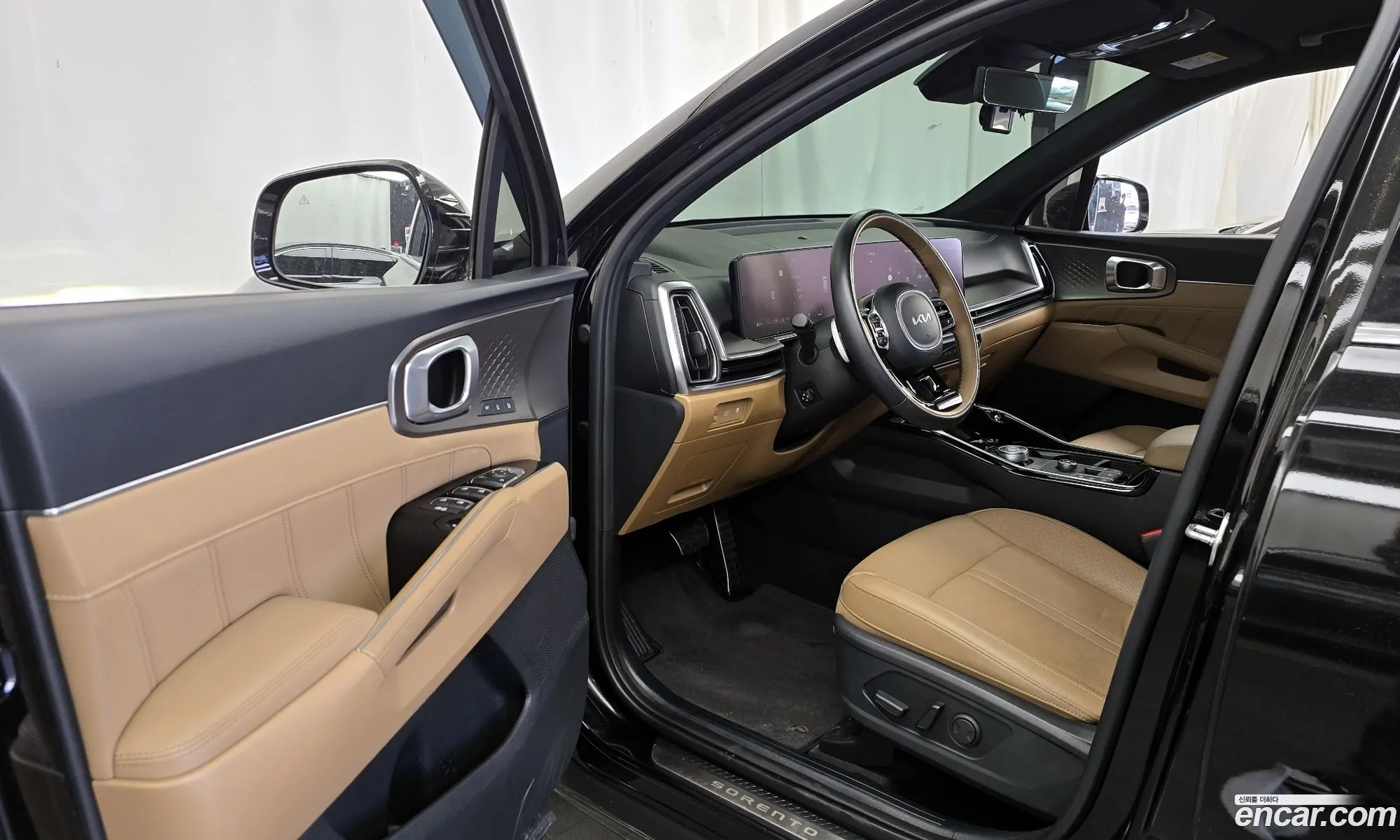 Kia Sorento 2024 KNARM81FGRA261881 — 11