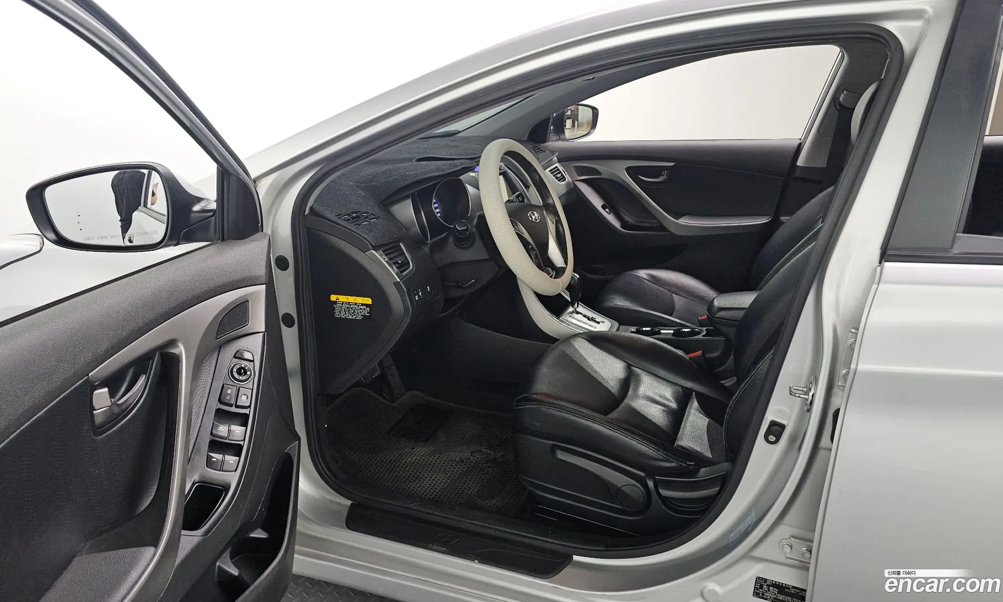 Hyundai Elantra MD 2011 — 19