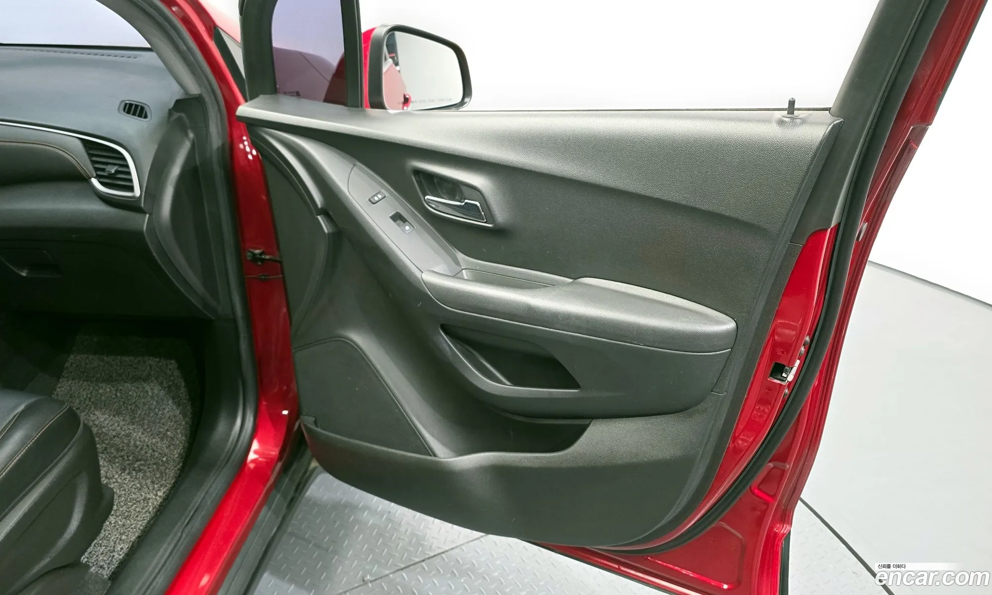 Chevrolet (GM Daewoo) Trax 2016 — 24