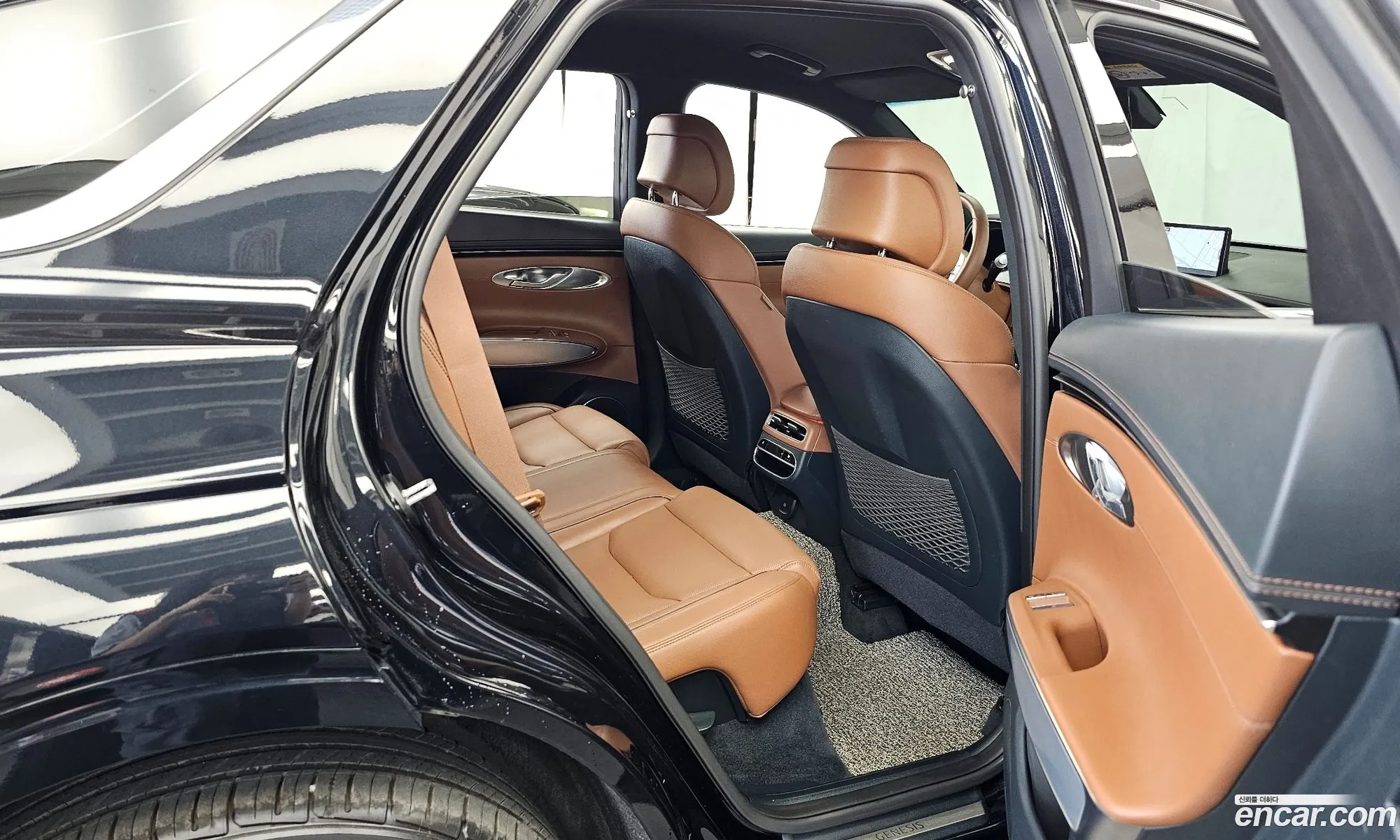 Genesis GV70 2021 — 11