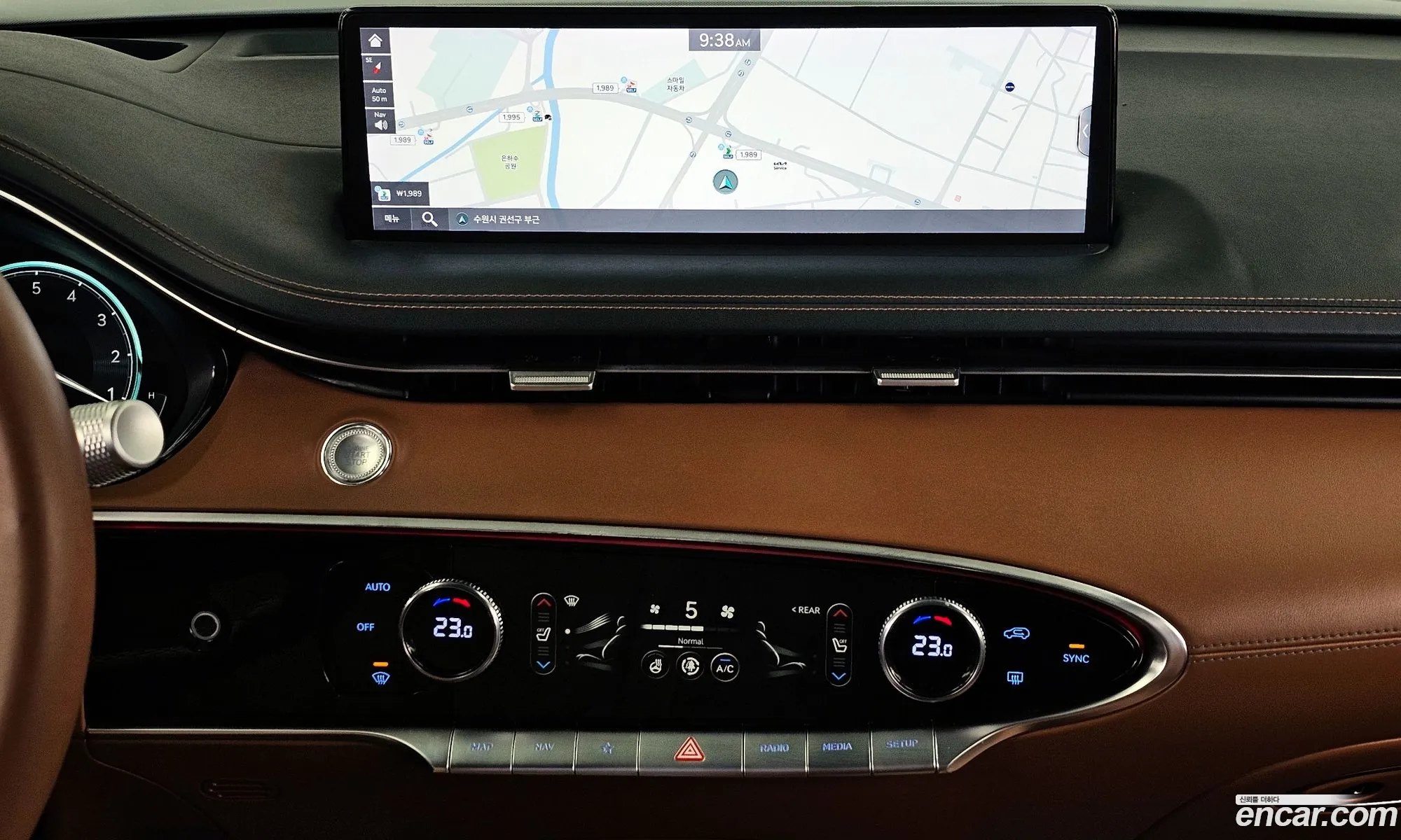 Genesis GV70 2021 — 12