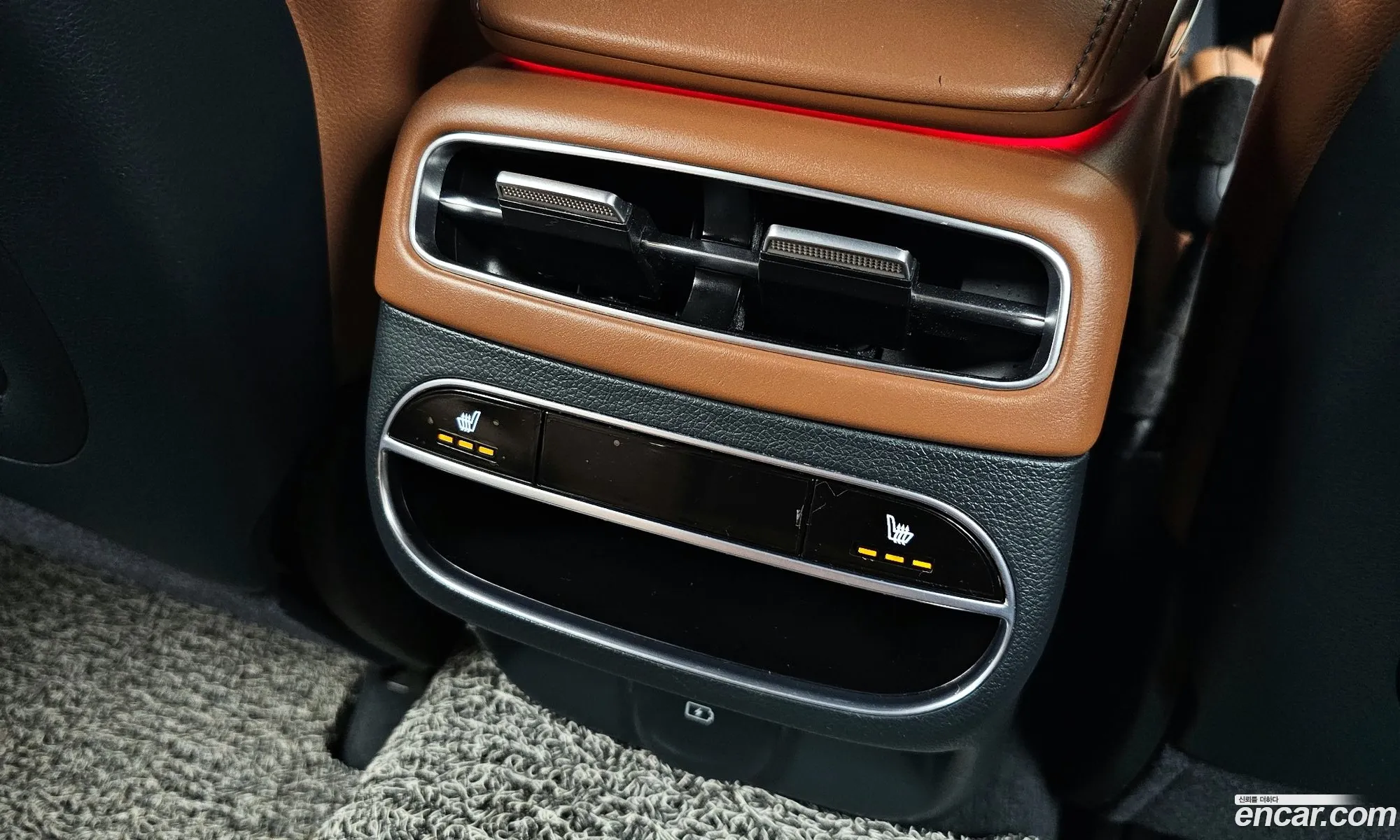 Genesis GV70 2021 — 3