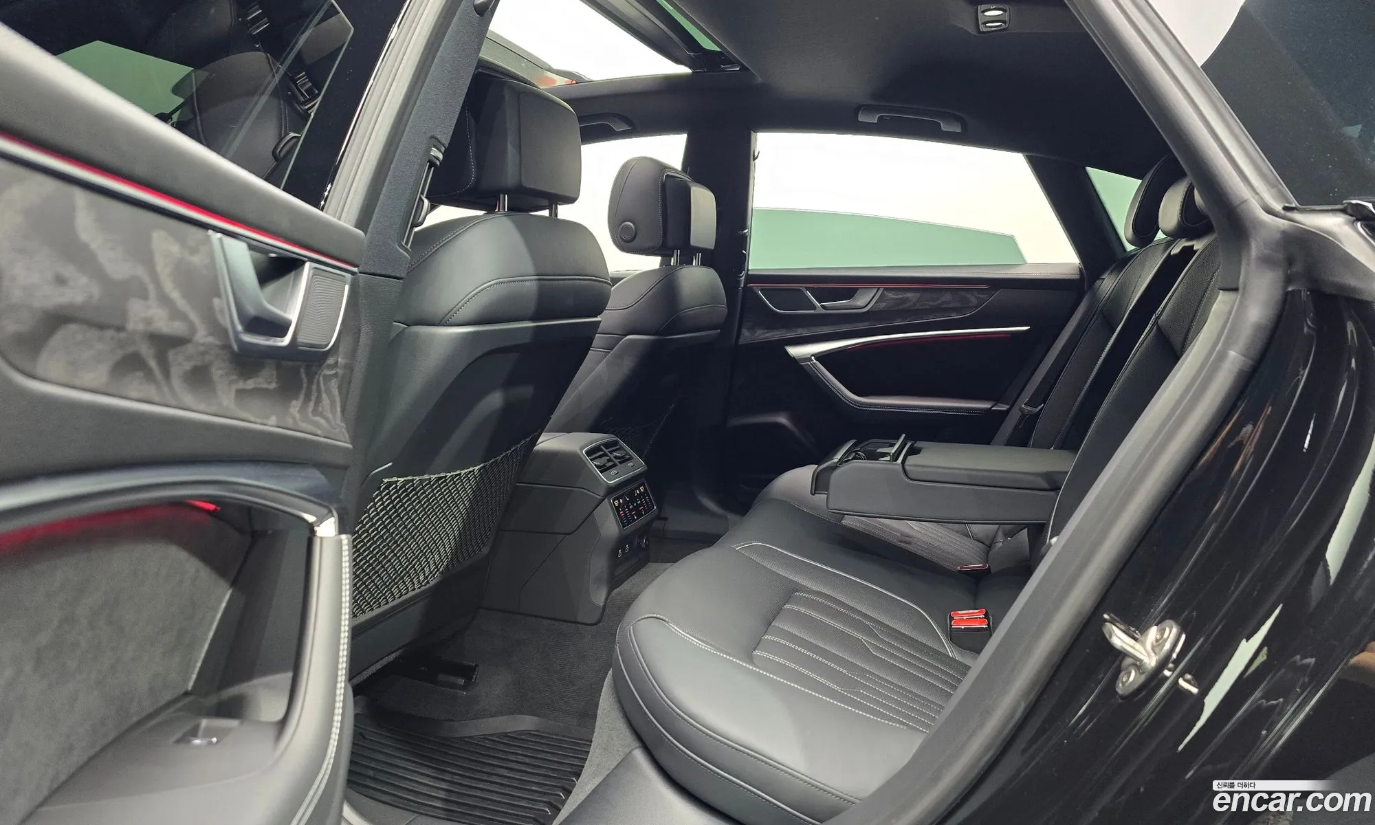 Audi A7 2025 WAUZZZF28SN037665 — 30