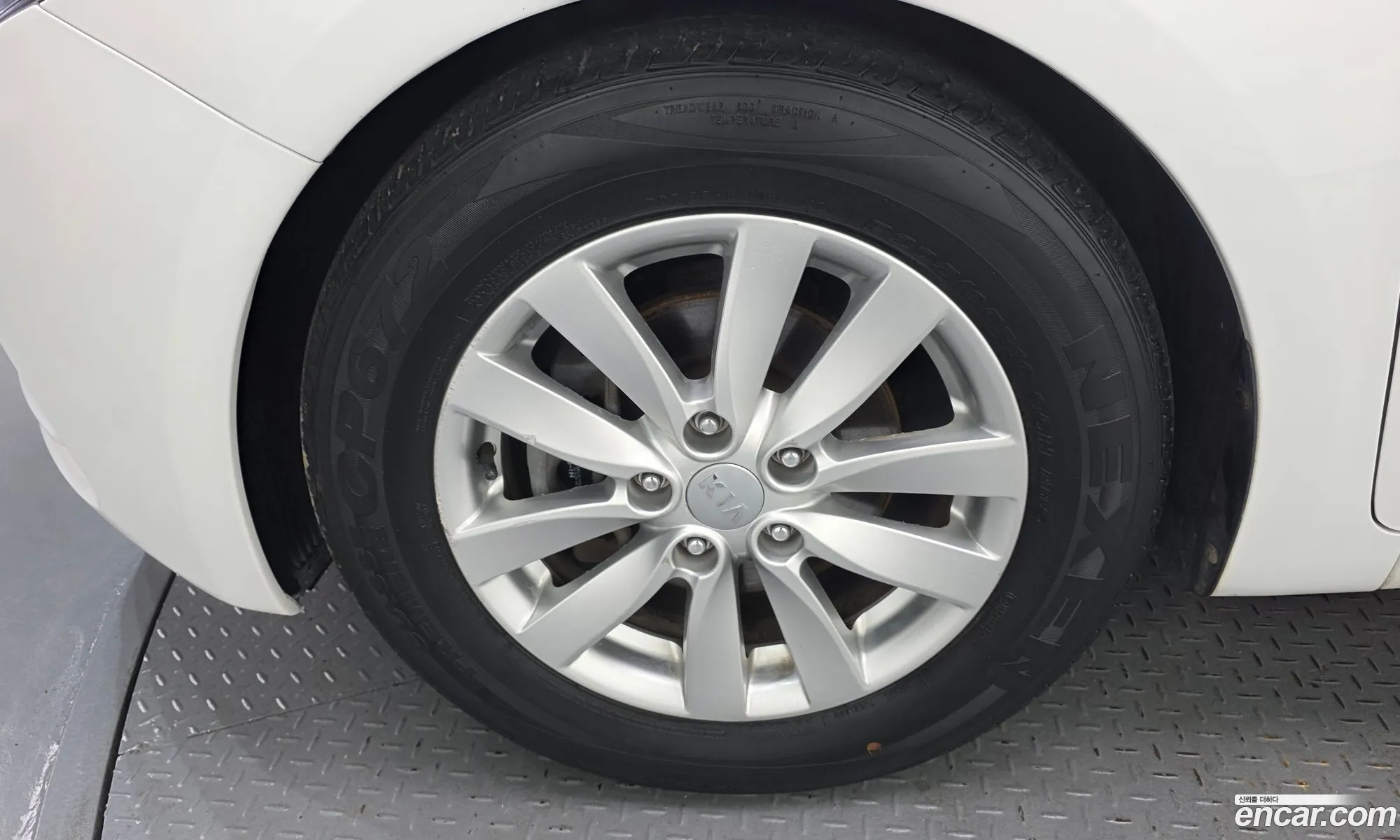 Kia K3 2014 KNAFK41BBEA196963 — 8