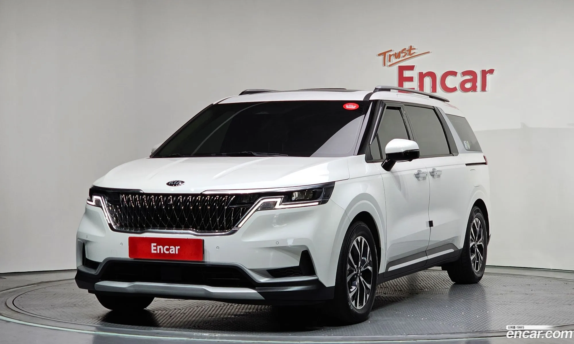 Kia Carnival 2020 — 25