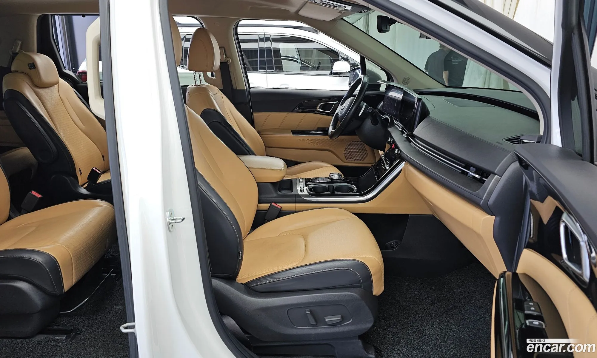 Kia Carnival 2020 — 5