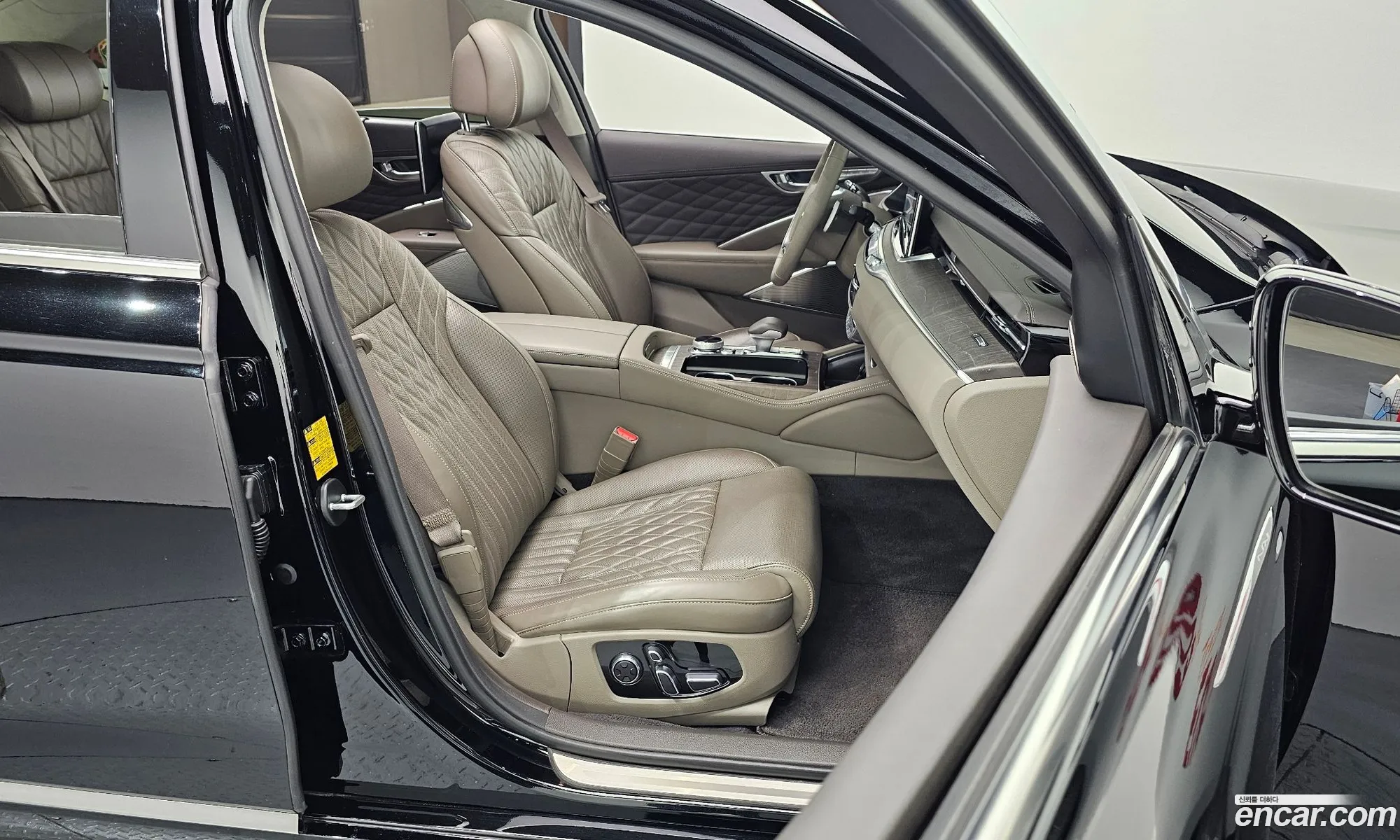 Kia K9 2021 — 7
