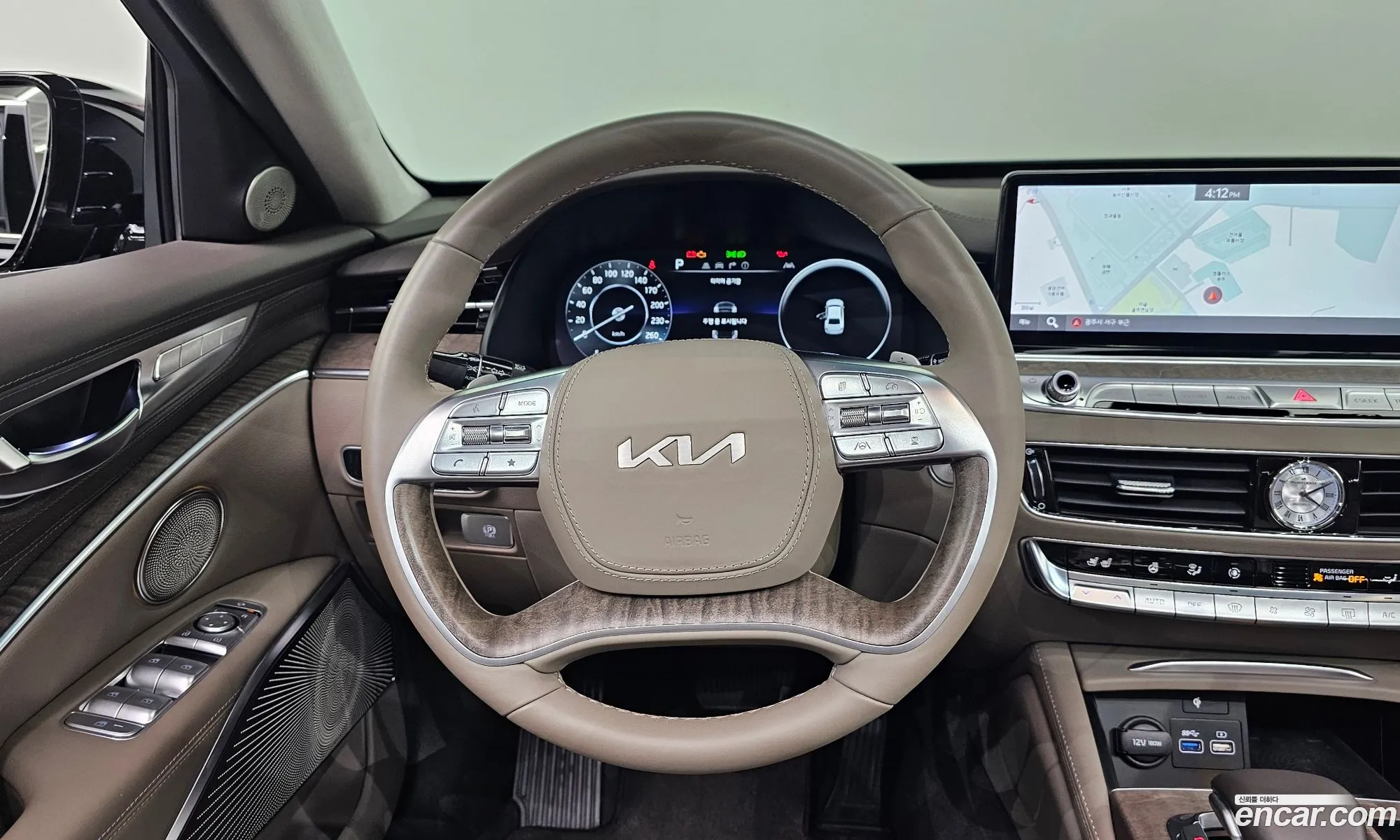 Kia K9 2021 — 16
