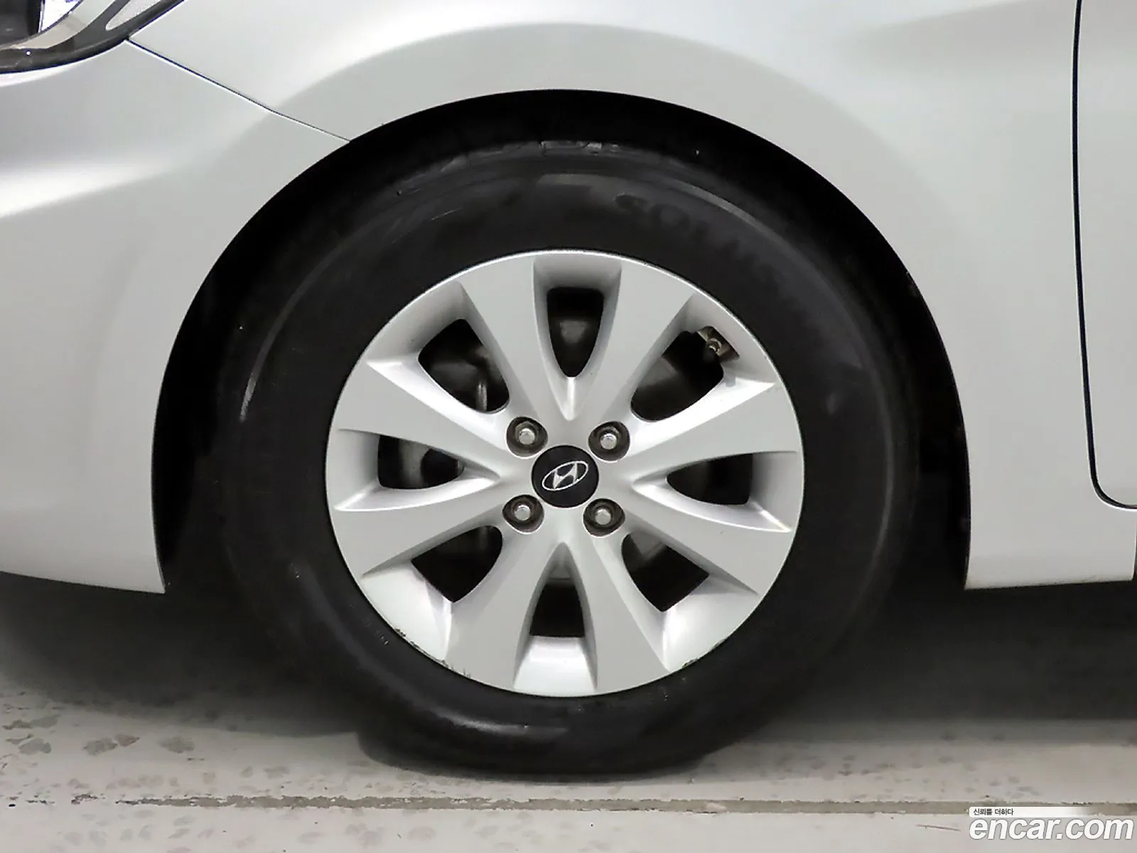 Hyundai Accent 2015 — 8