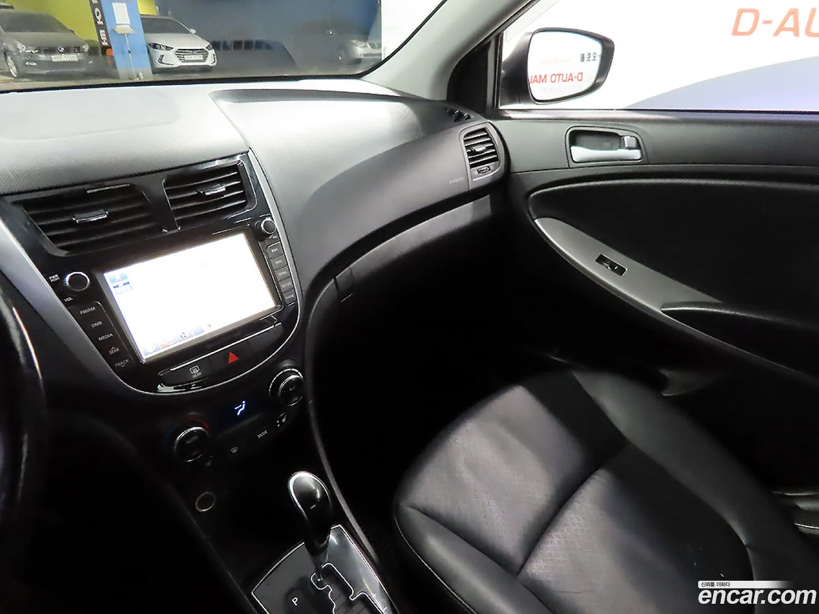 Hyundai Accent 2015 — 14