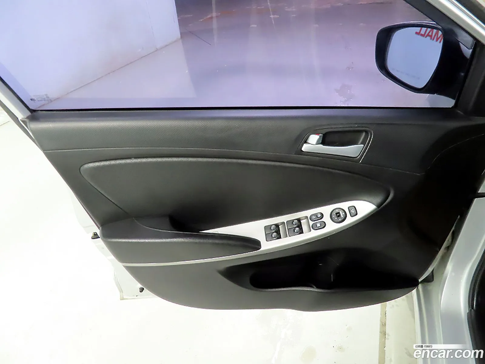 Hyundai Accent 2015 — 13