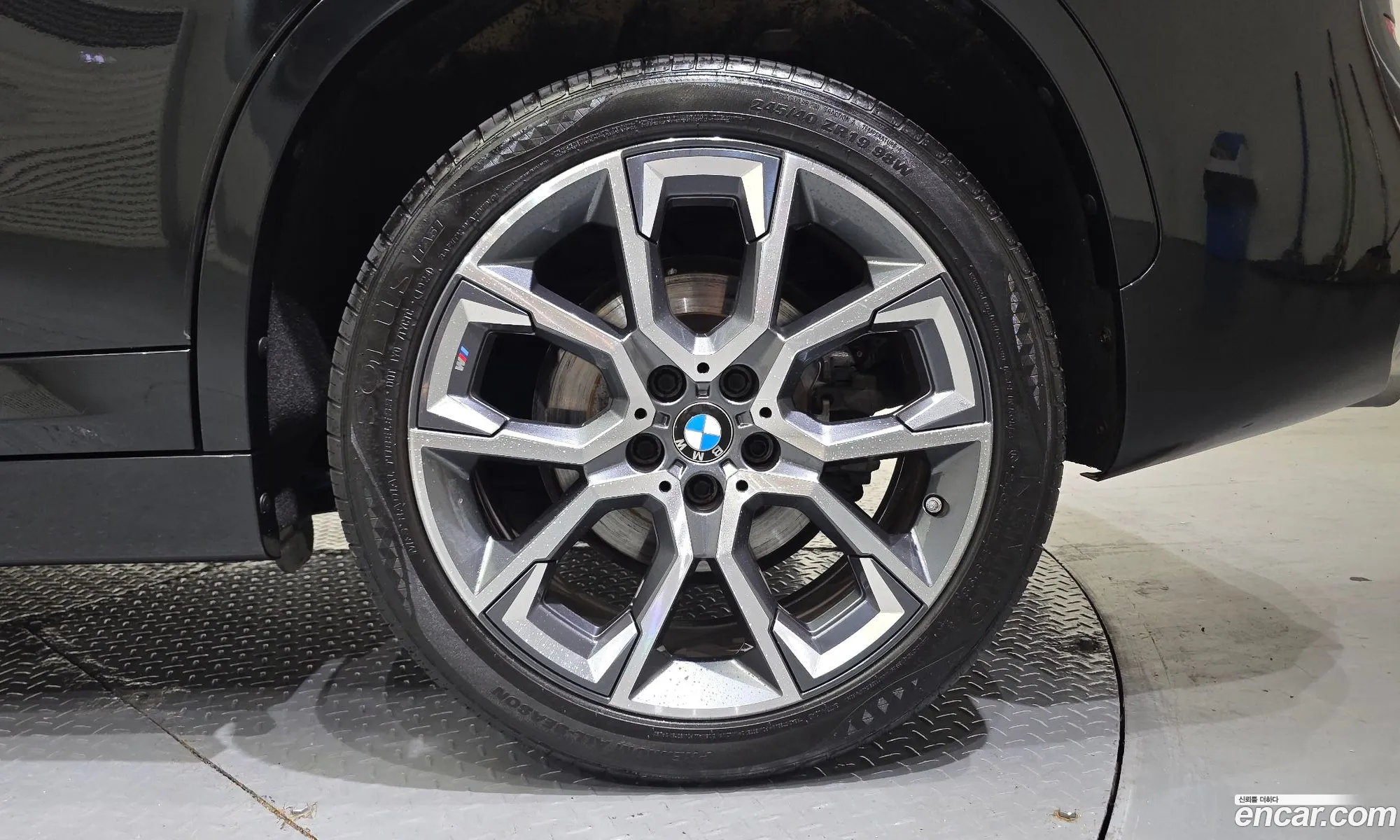 BMW X1 2022 WBA11DG08N5V39598 — 30