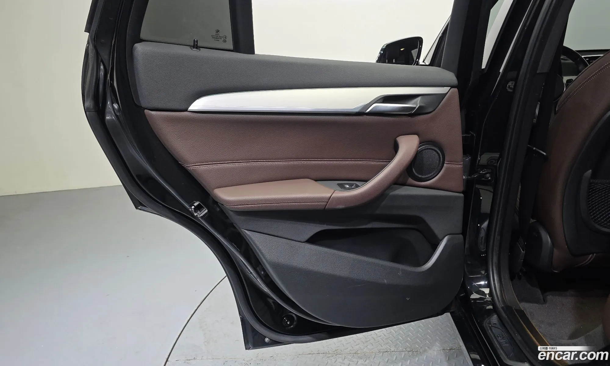 BMW X1 2022 WBA11DG08N5V39598 — 27