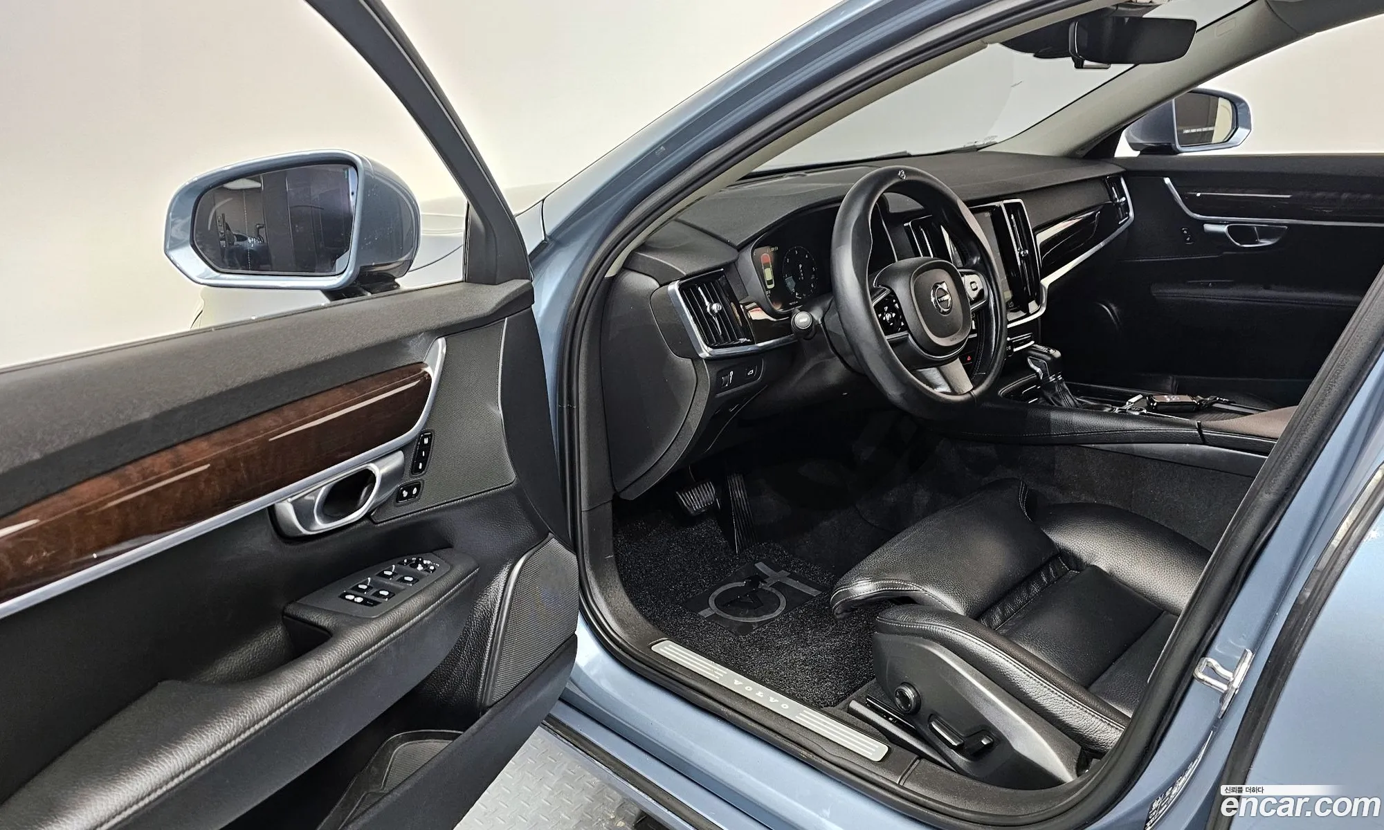 Volvo S90 2017 YV1PSA8ADJ1027470 — 6