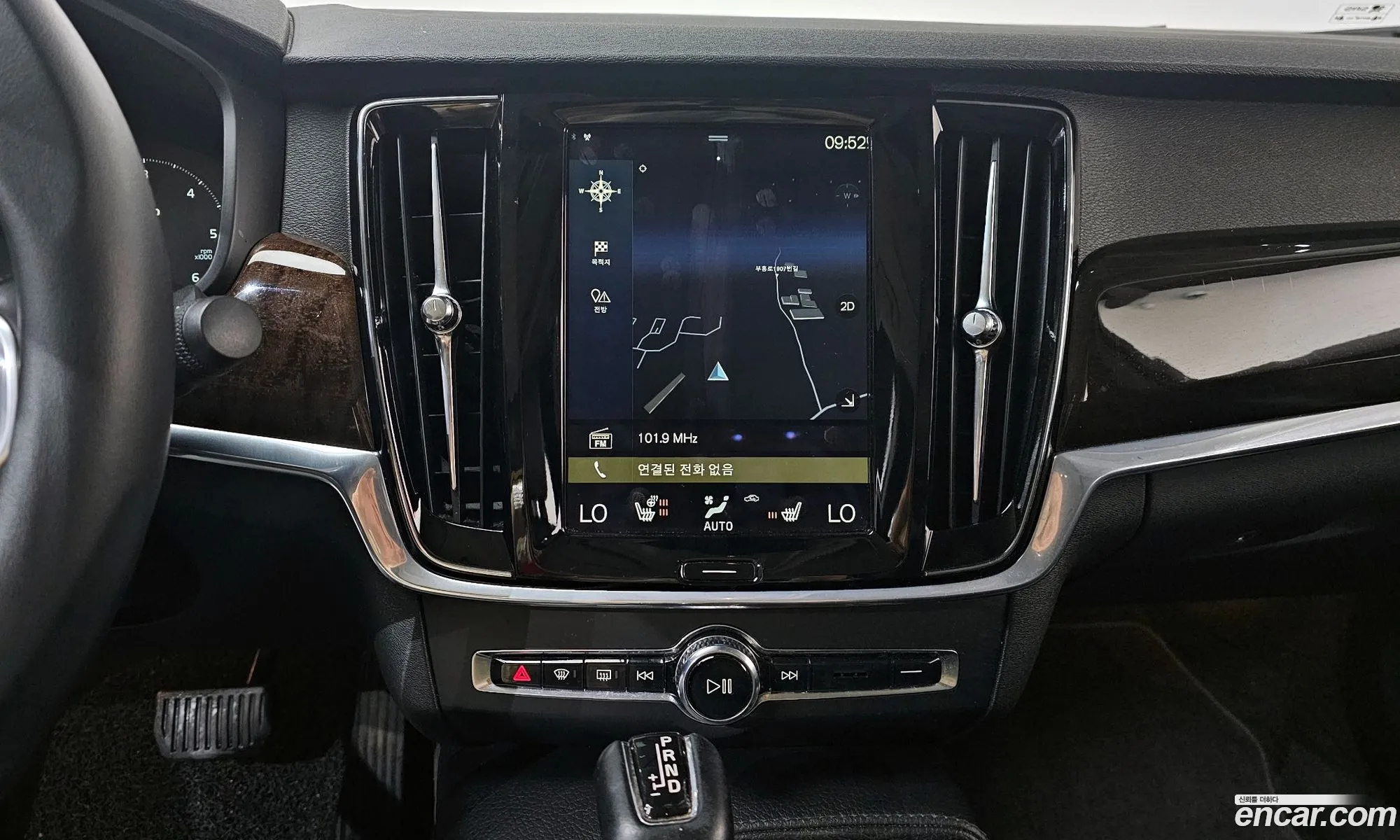 Volvo S90 2017 YV1PSA8ADJ1027470 — 17