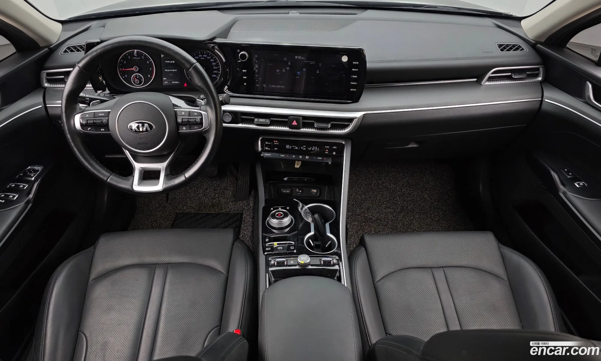Kia K5 2020 KNAG241ABLA032379 — 2