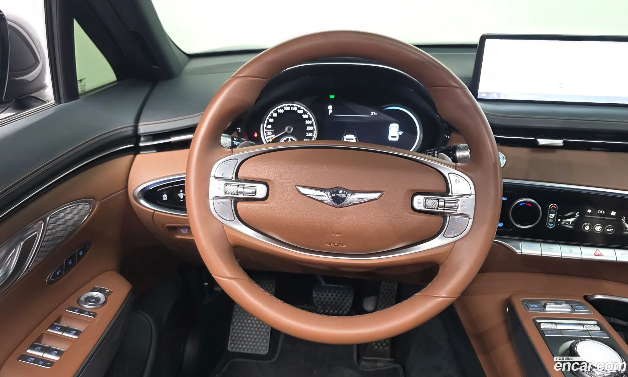 Genesis GV70 2022 KMTMA81BDNU072789 — 10