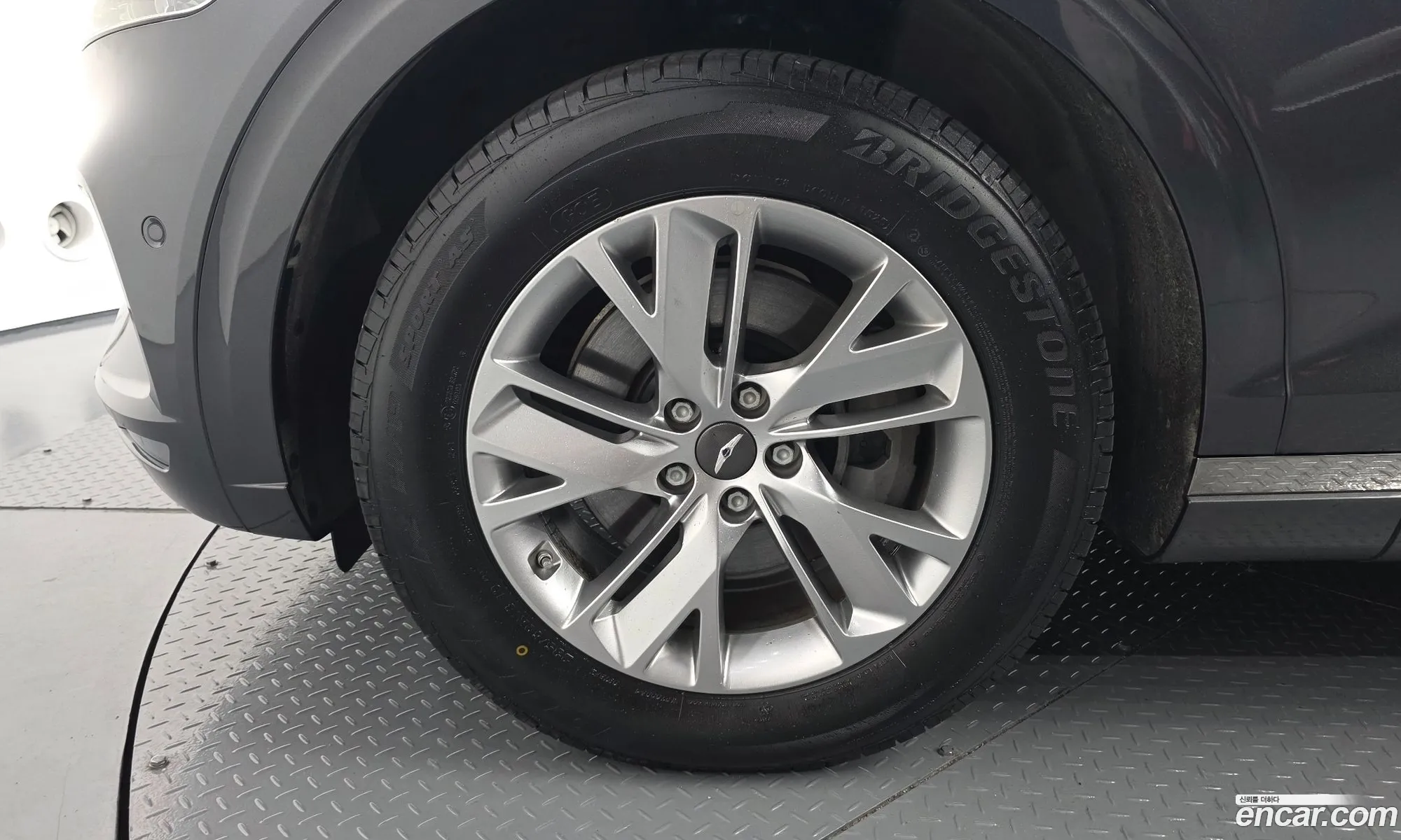 Genesis GV70 2022 KMTMA81BDNU072789 — 19