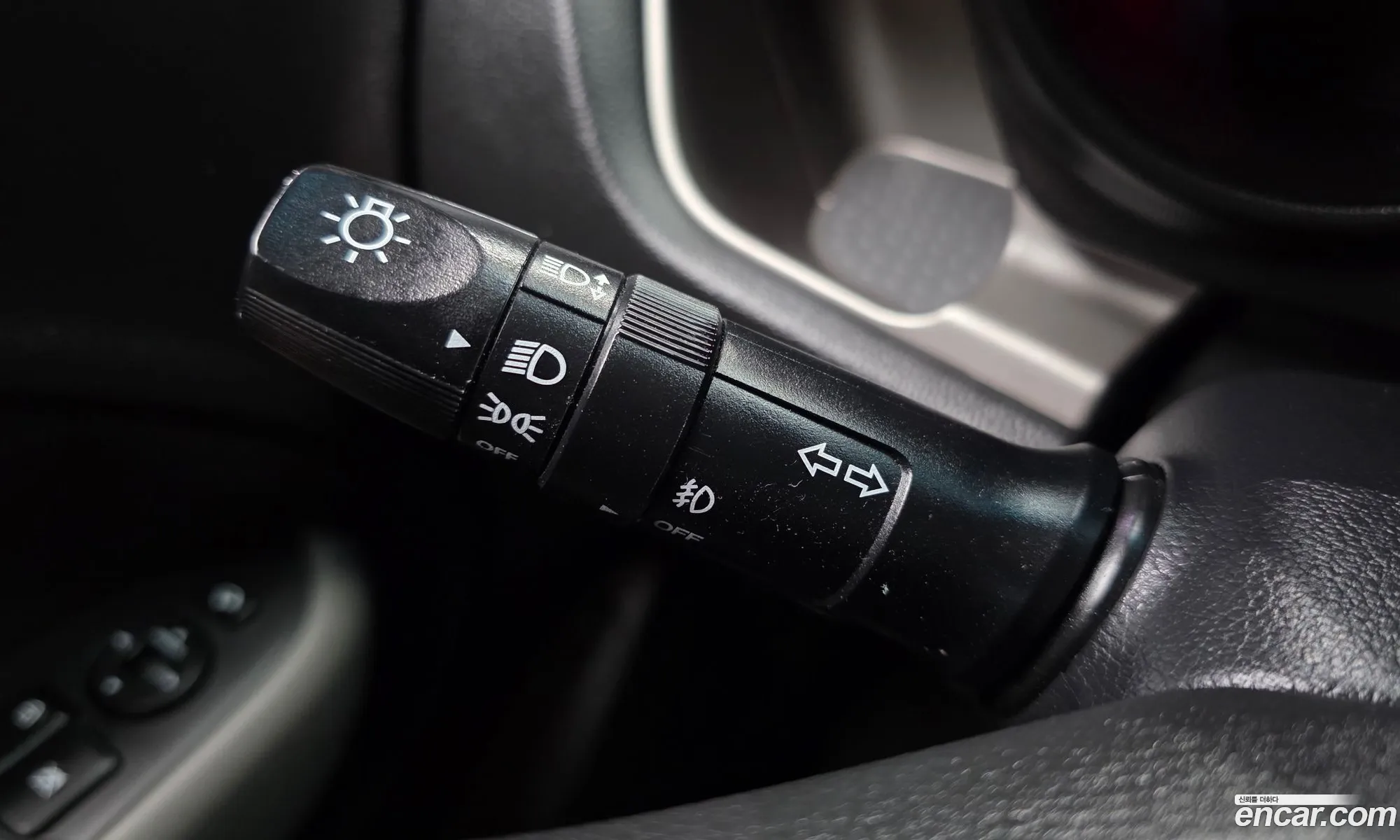 Kia Ray 2019 KNACH811BKT215392 — 7