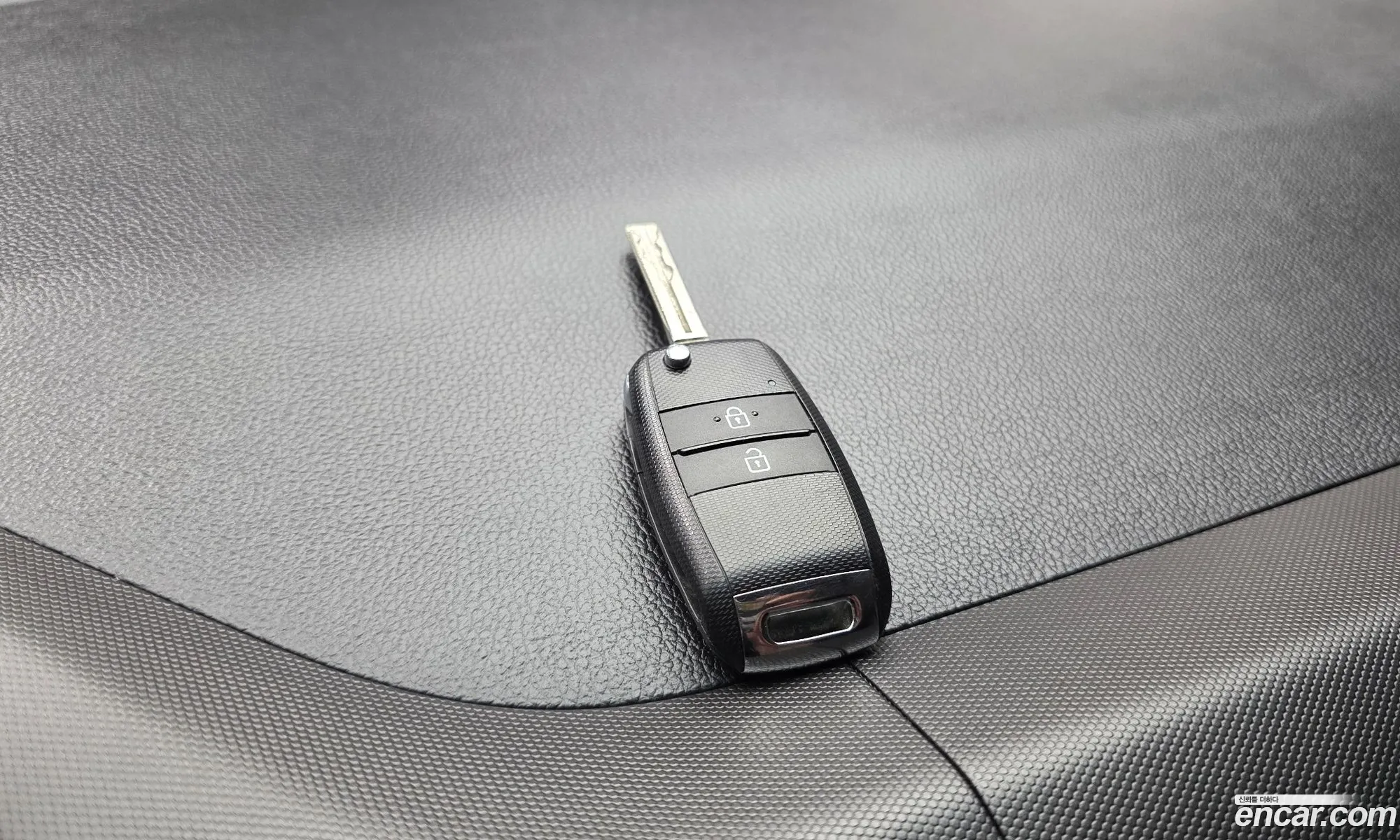 Kia Ray 2019 KNACH811BKT215392 — 12