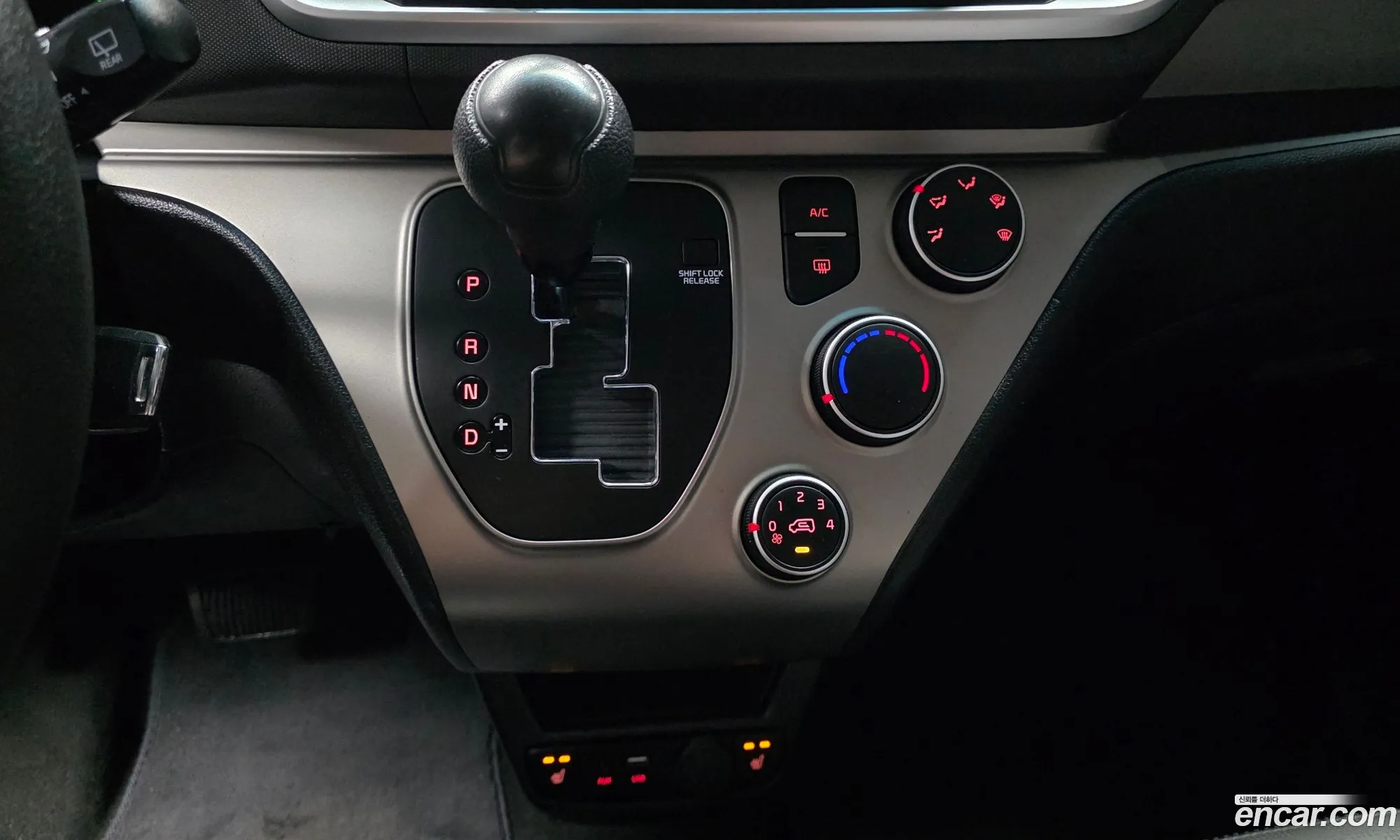 Kia Ray 2019 KNACH811BKT215392 — 2