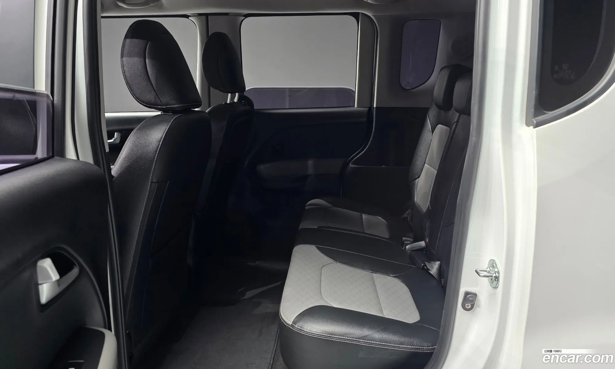 Kia Ray 2019 KNACH811BKT215392 — 30