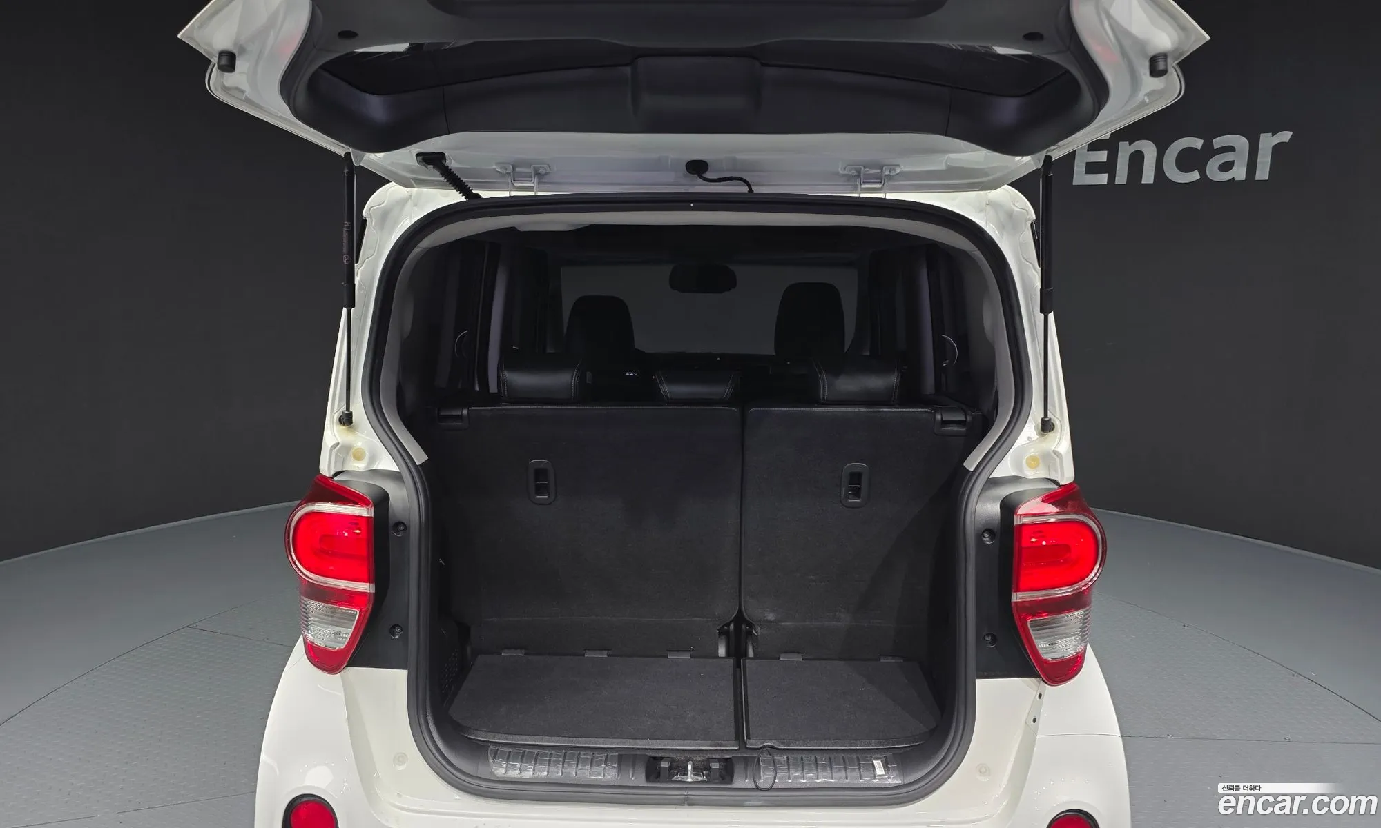 Kia Ray 2019 KNACH811BKT215392 — 8