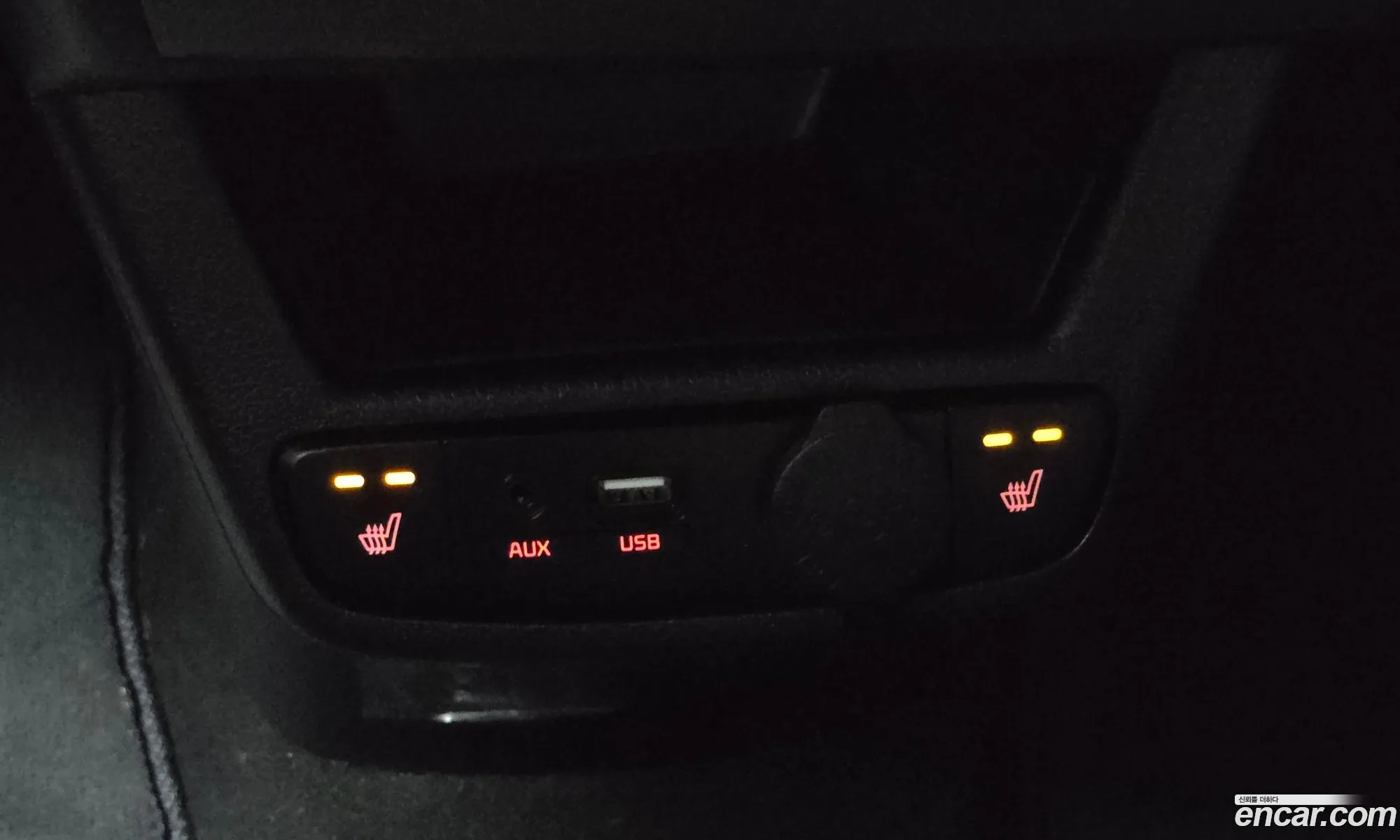 Kia Ray 2019 KNACH811BKT215392 — 4