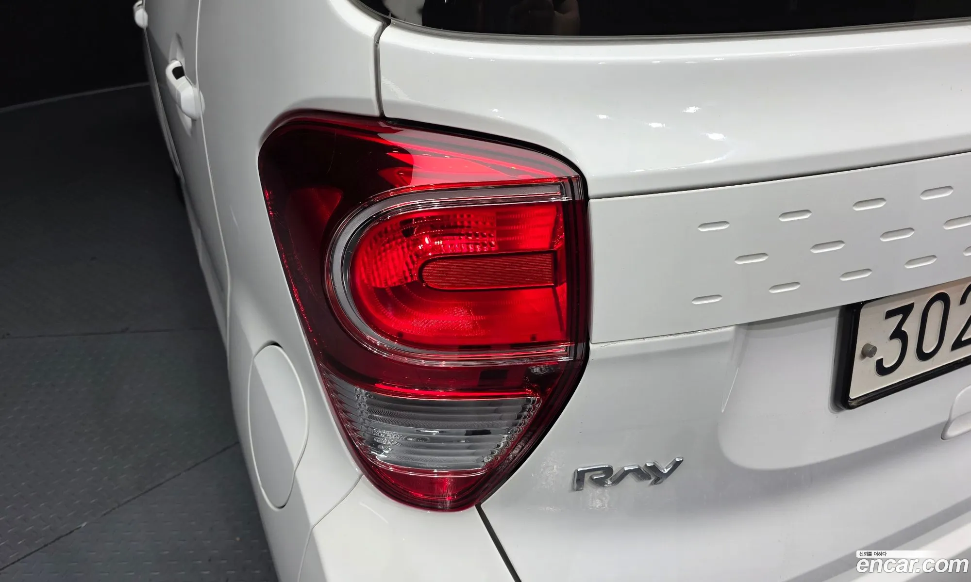 Kia Ray 2019 KNACH811BKT215392 — 10