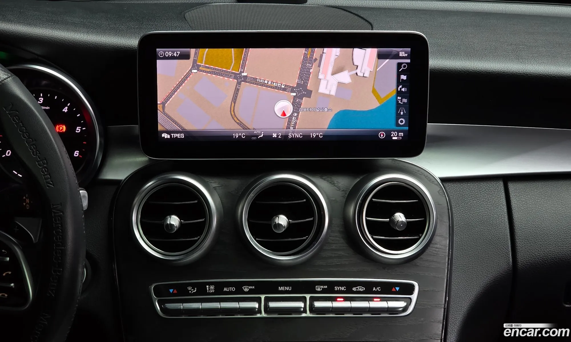 Mercedes-Benz C-Class W205 2019 — 24