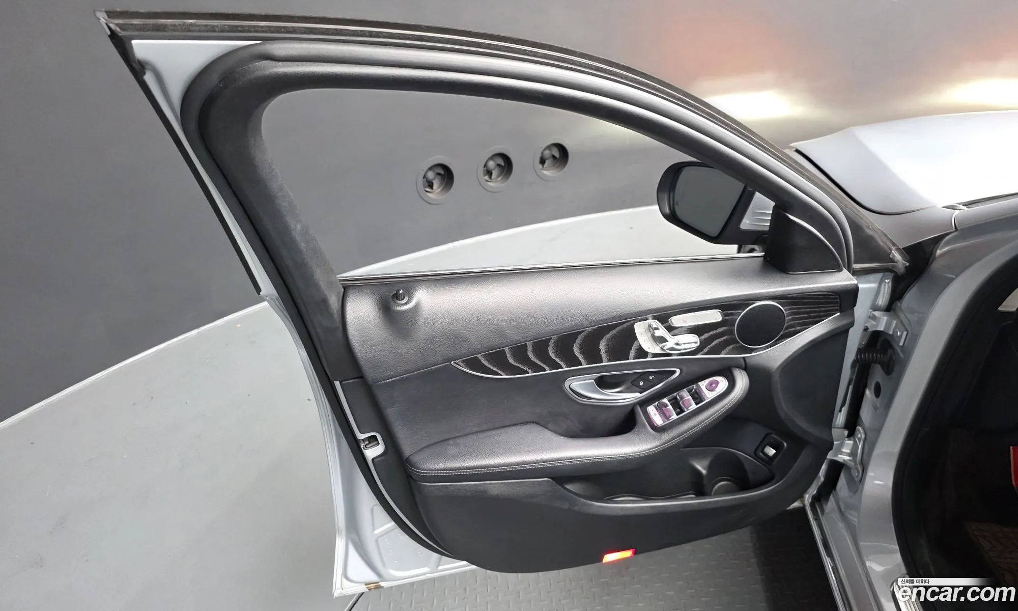 Mercedes-Benz C-Class W205 2019 — 28
