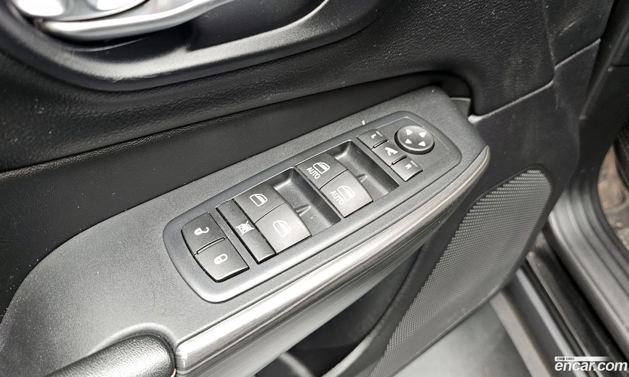 Jeep Cherokee 2017 1C4PJMCB7HW555665 — 11
