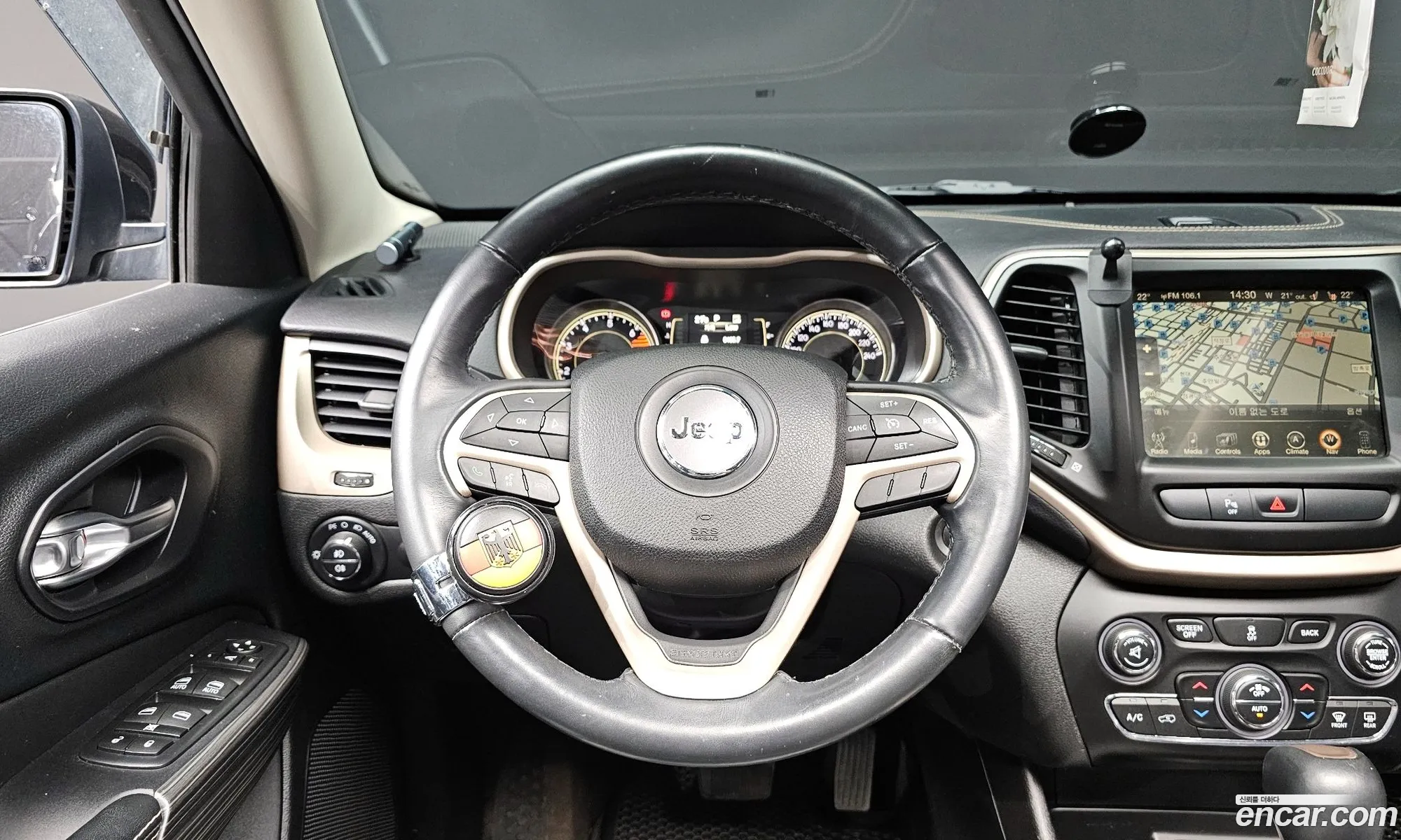 Jeep Cherokee 2017 1C4PJMCB7HW555665 — 10