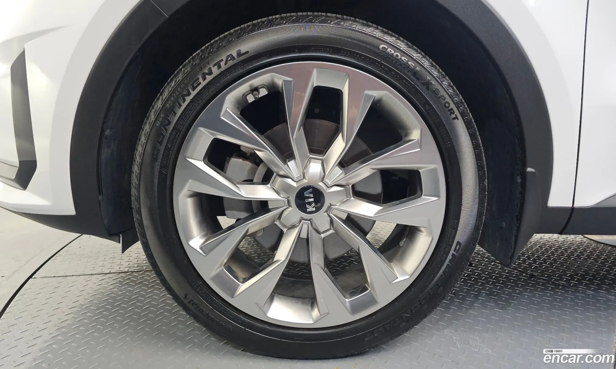 Kia Sorento 2020 KNARG81BHMA050986 — 6