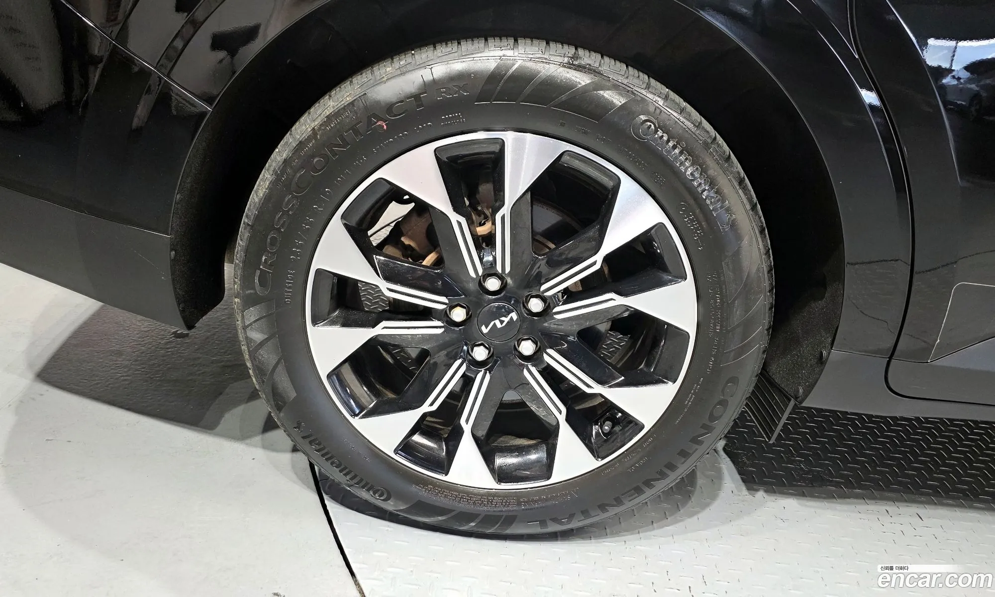 Kia Carnival 2022 KNANE81BBPS236583 — 4