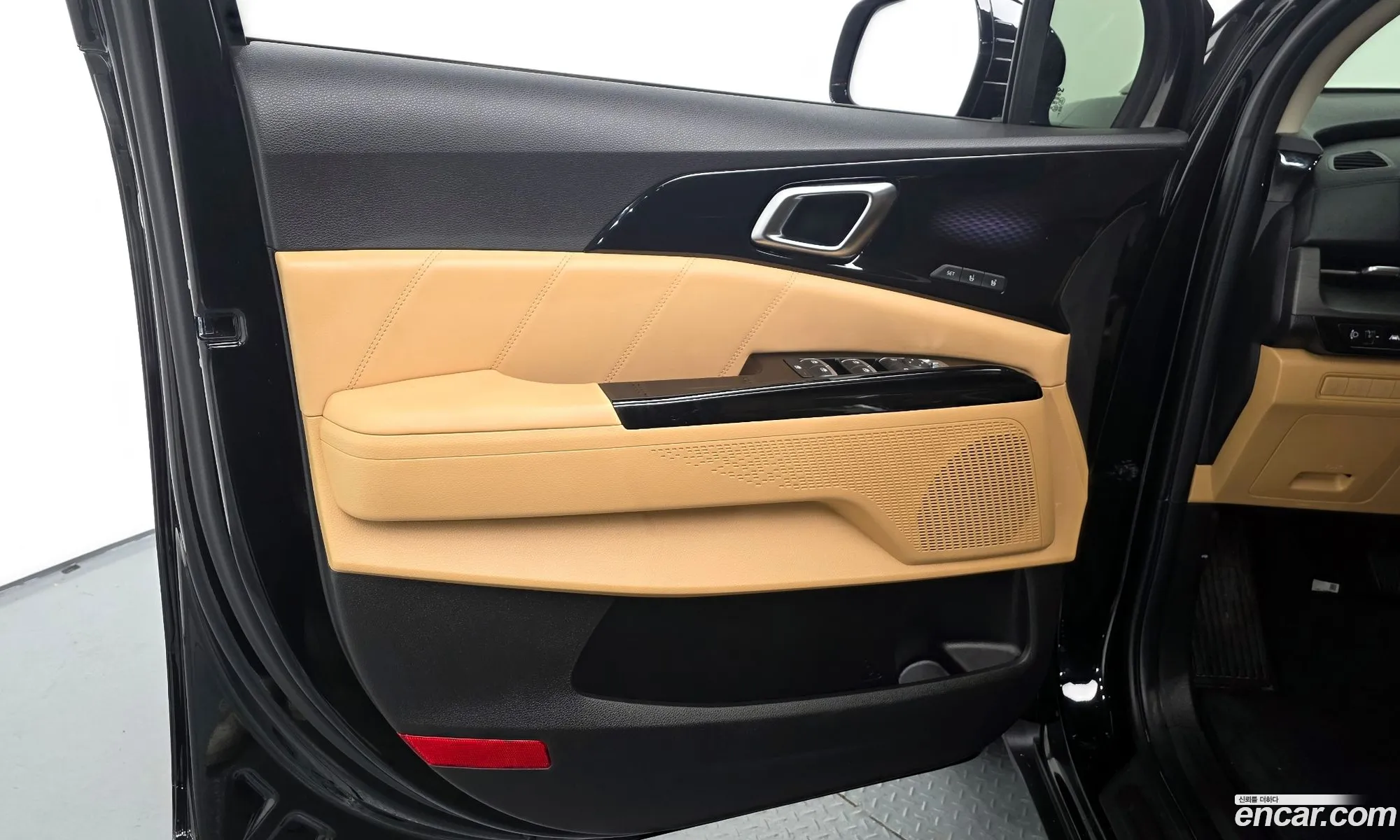 Kia Carnival 2022 KNANE81BBPS236583 — 18