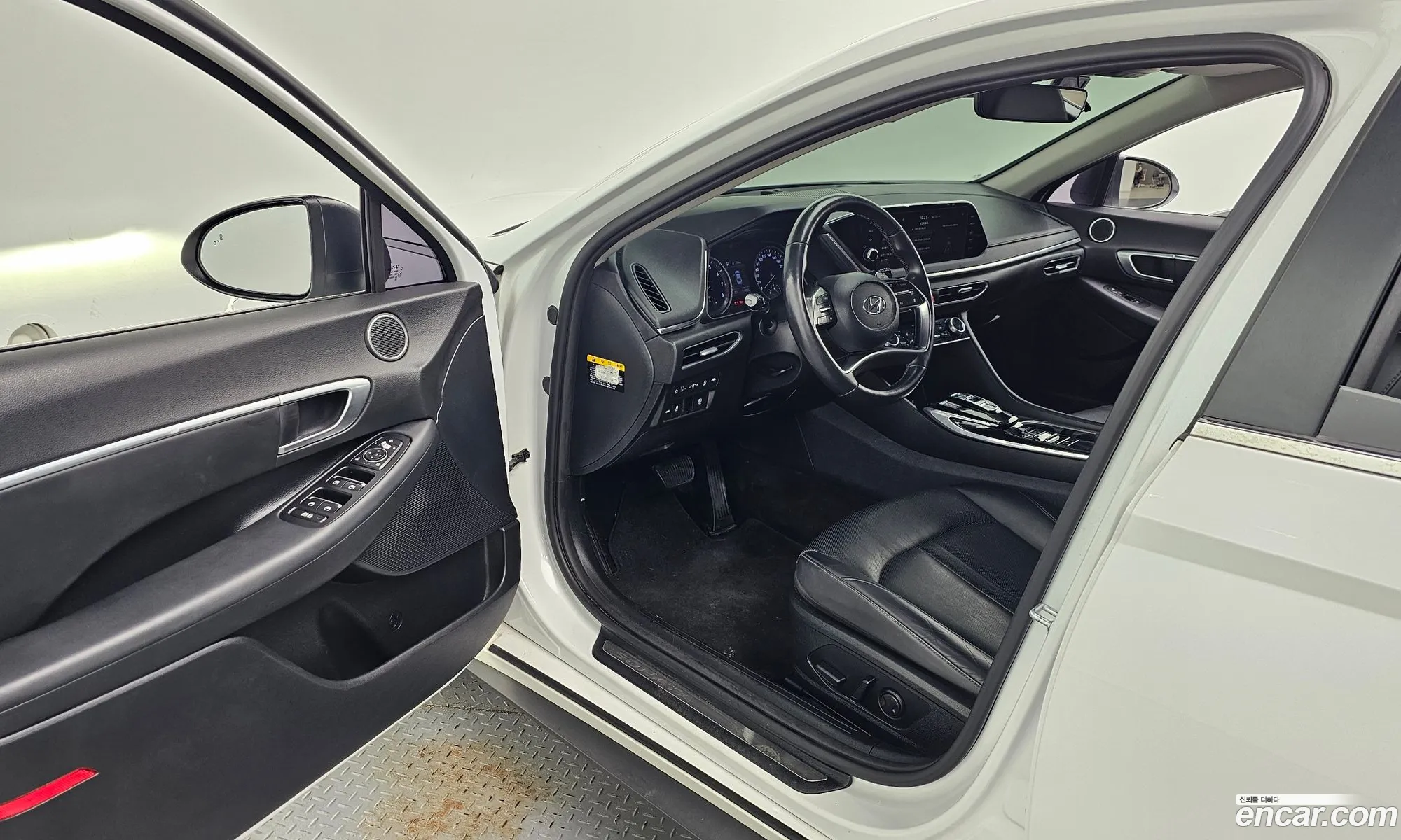 Hyundai Sonata 2019 KMHL141EBLA002864 — 14