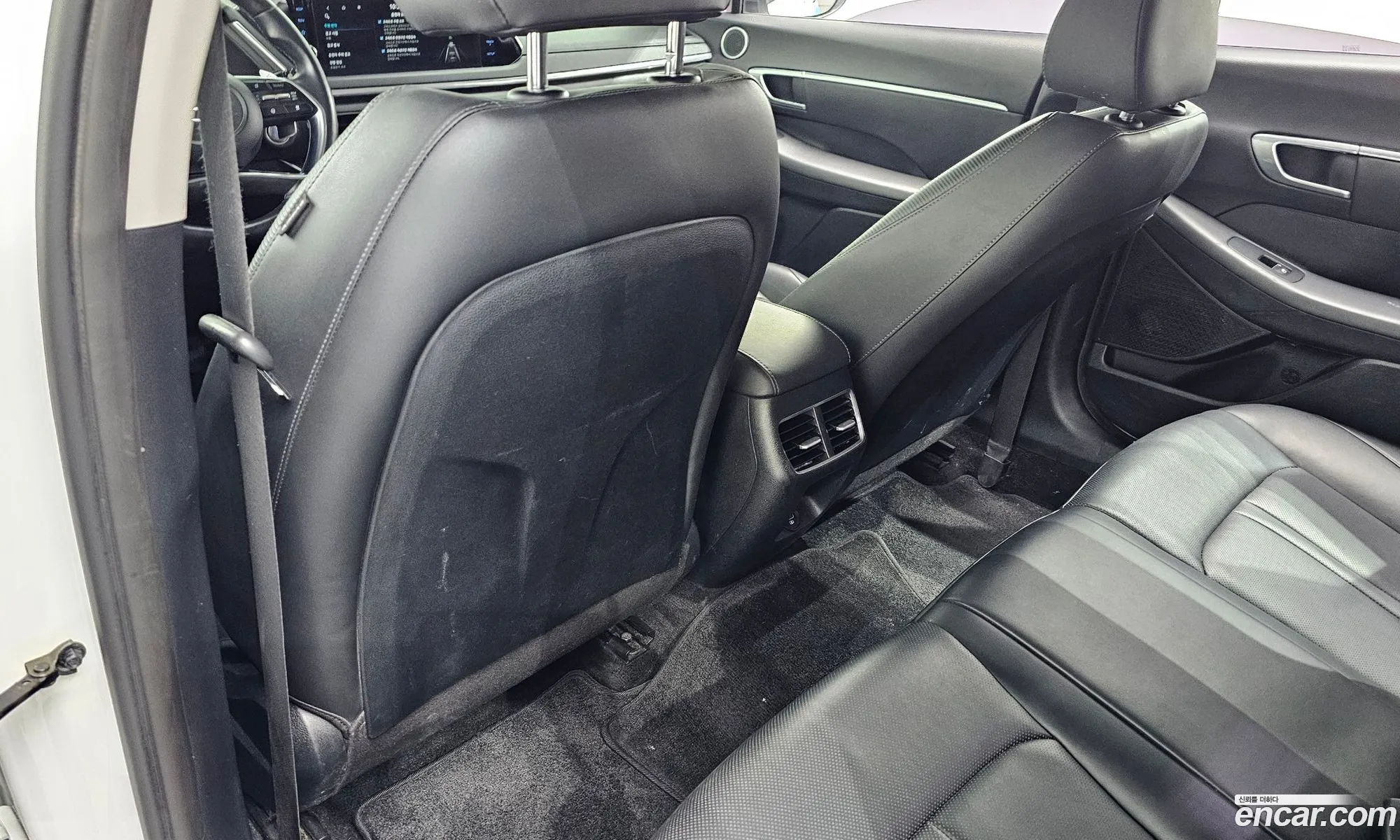 Hyundai Sonata 2019 KMHL141EBLA002864 — 2
