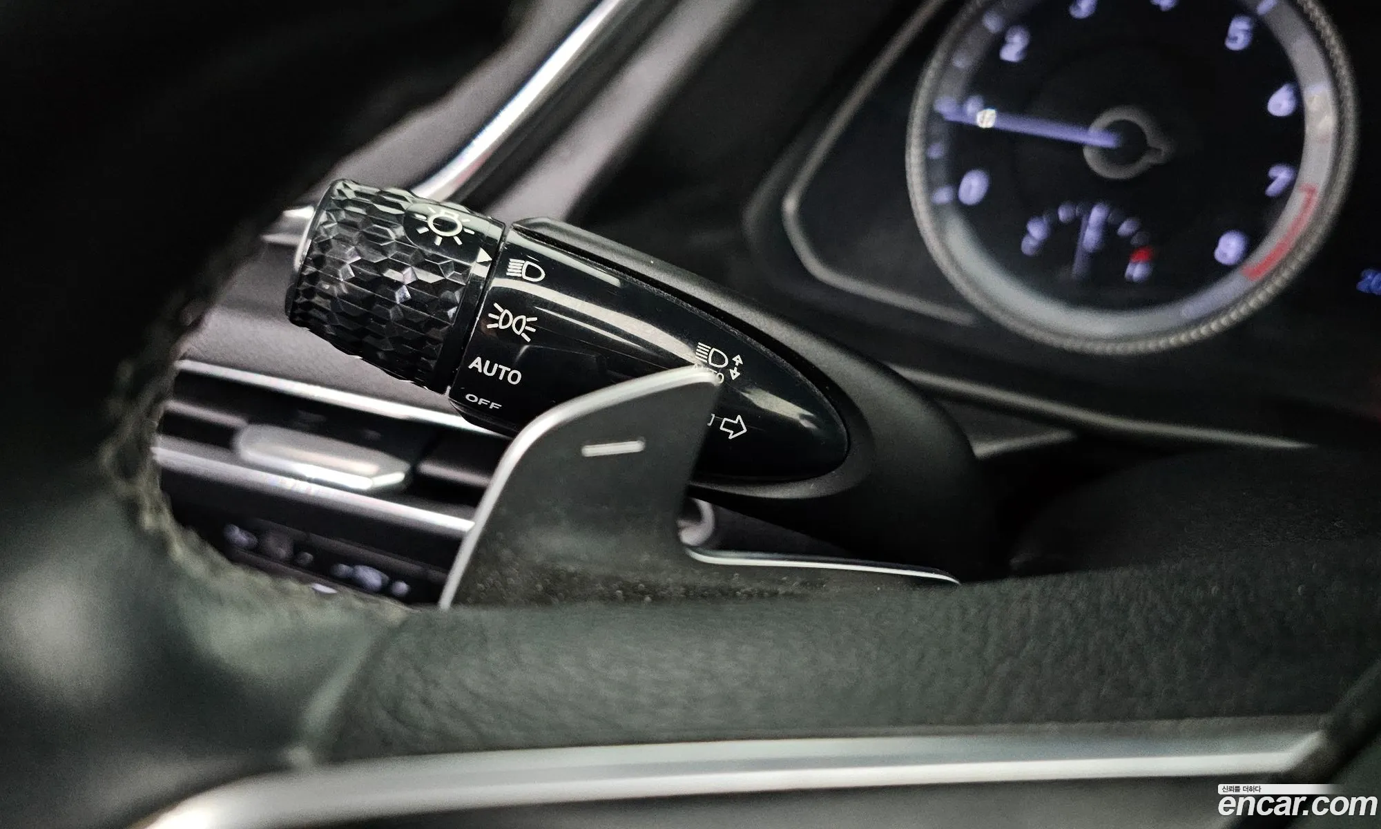 Hyundai Sonata 2019 KMHL141EBLA002864 — 31