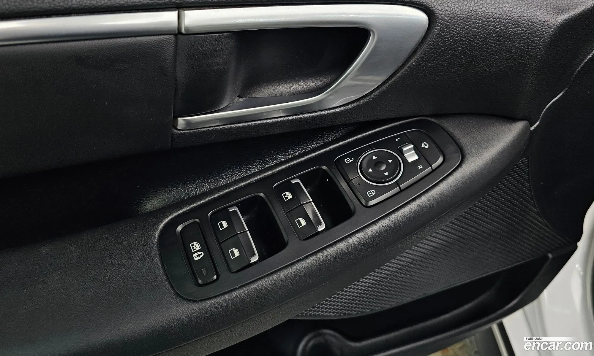 Hyundai Sonata 2019 KMHL141EBLA002864 — 11